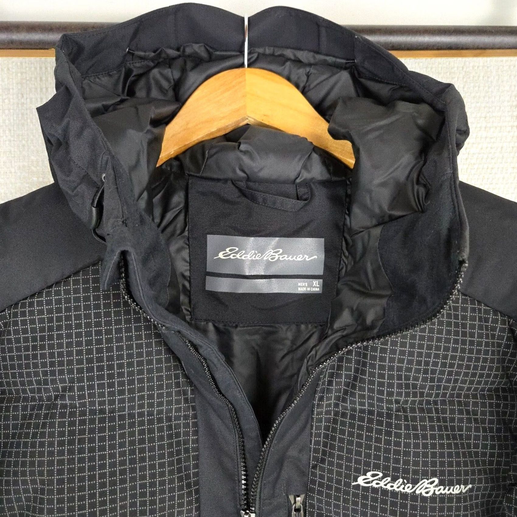 Eddie Bauer VINTAGE Eddie Bauer 650 Goose Down Reflective Hooded Jacket Mens XL Black Graph Check Down Jacket Size US XL / EU 56 / 4 - 3 Thumbnail