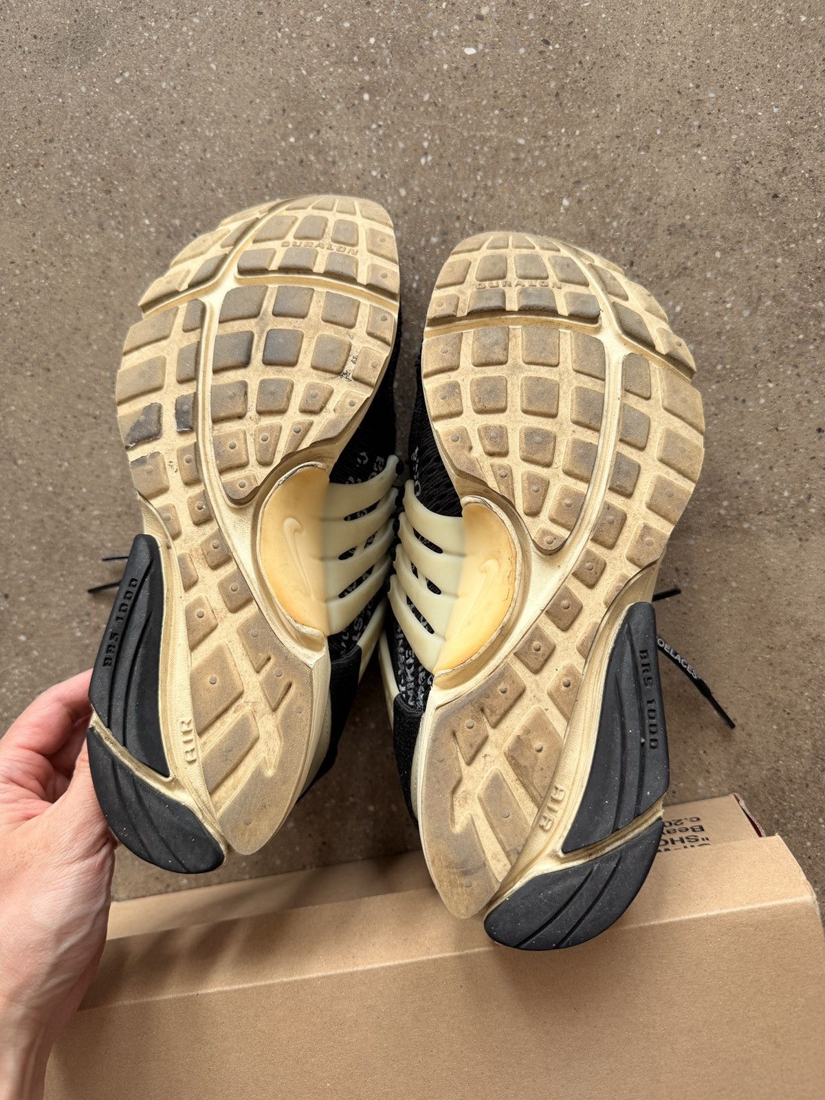 Nike × Off-White OG off white presto very clean Size US 8 / EU 41 - 8 Thumbnail