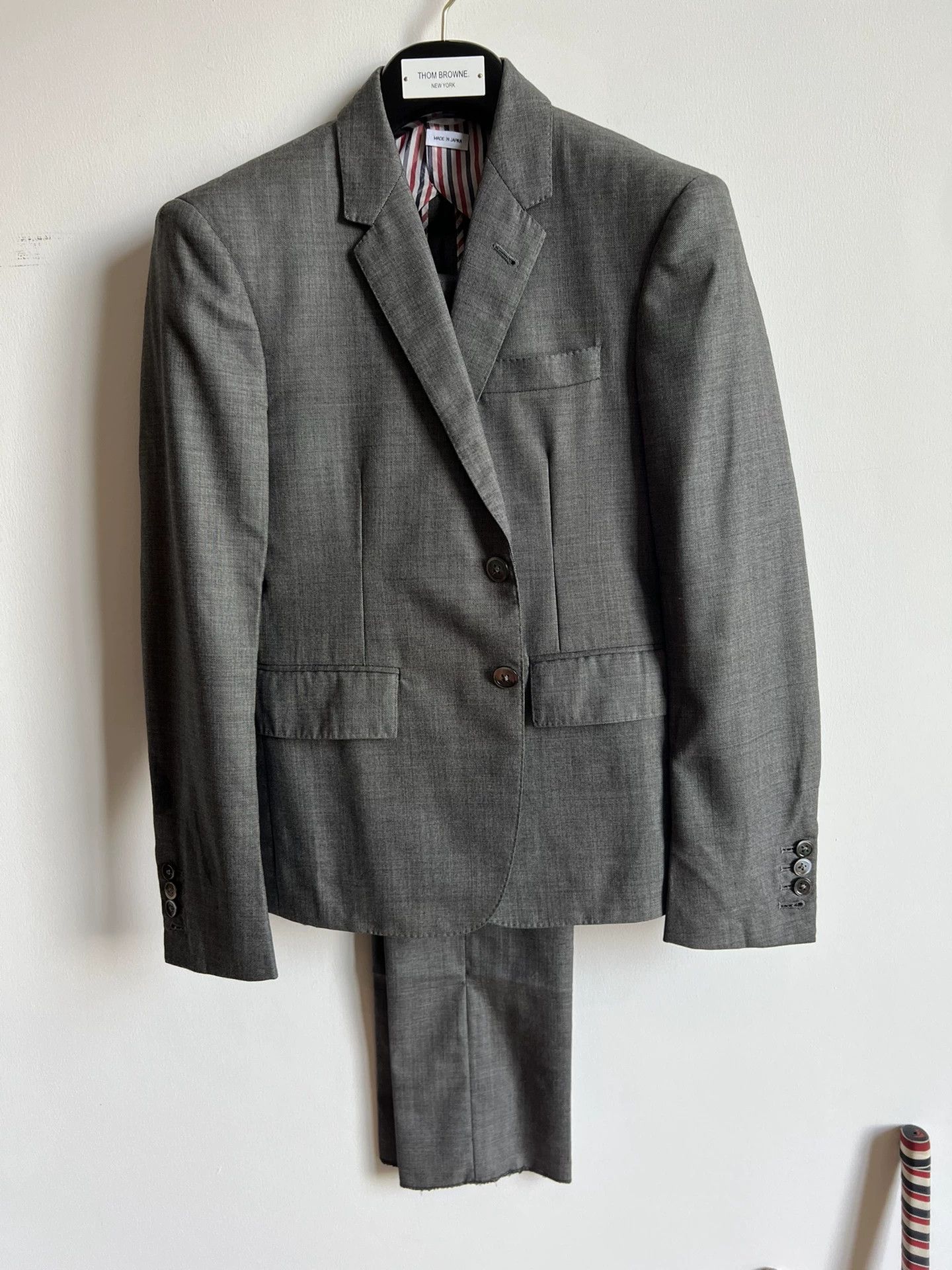 Thom Browne Thom Browne Classic Mid Gray Slim Fit 100% Wool Suit Size US S / EU 44-46 / 1 - 1 Thumbnail