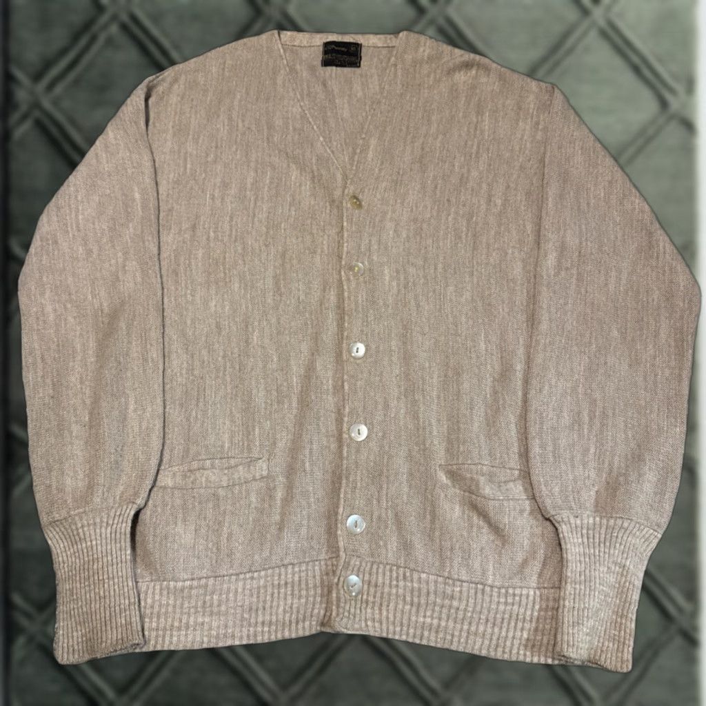 JCPenney VINTAGE J. C. Penney Cardigan XL Men Beige Acrylic Knit Oatmeal 1970s Sweater Size US XL / EU 56 / 4 - 1 Thumbnail