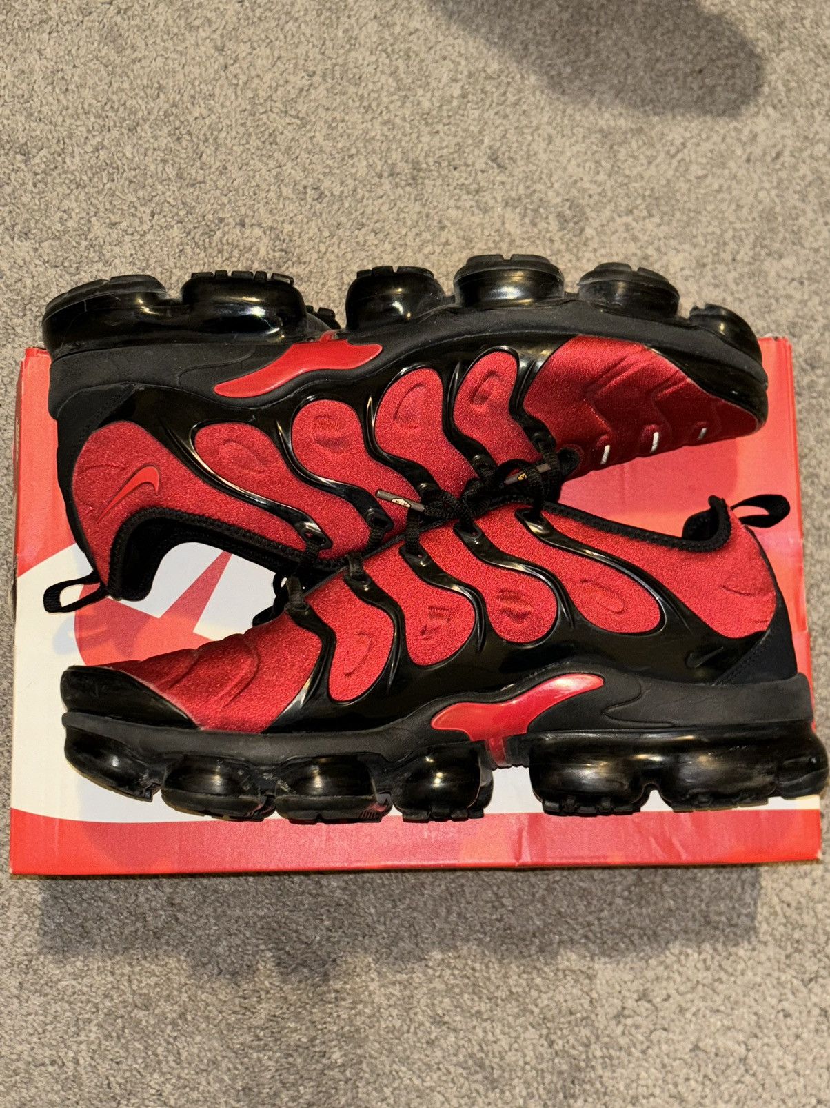 Nike Nike Air Vapormax Plus Size US 11.5 / EU 44-45 - 2 Thumbnail