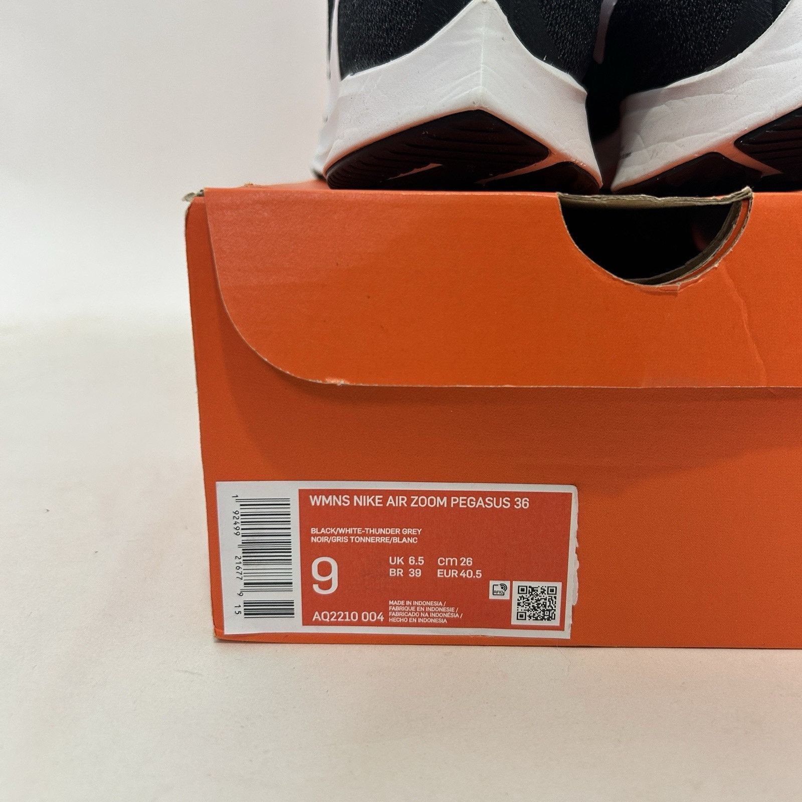 Nike Nike Air Zoom Pegasus 36 WMNS “Black White Thunder Gray” Size US 9 / IT 39 - 7 Thumbnail