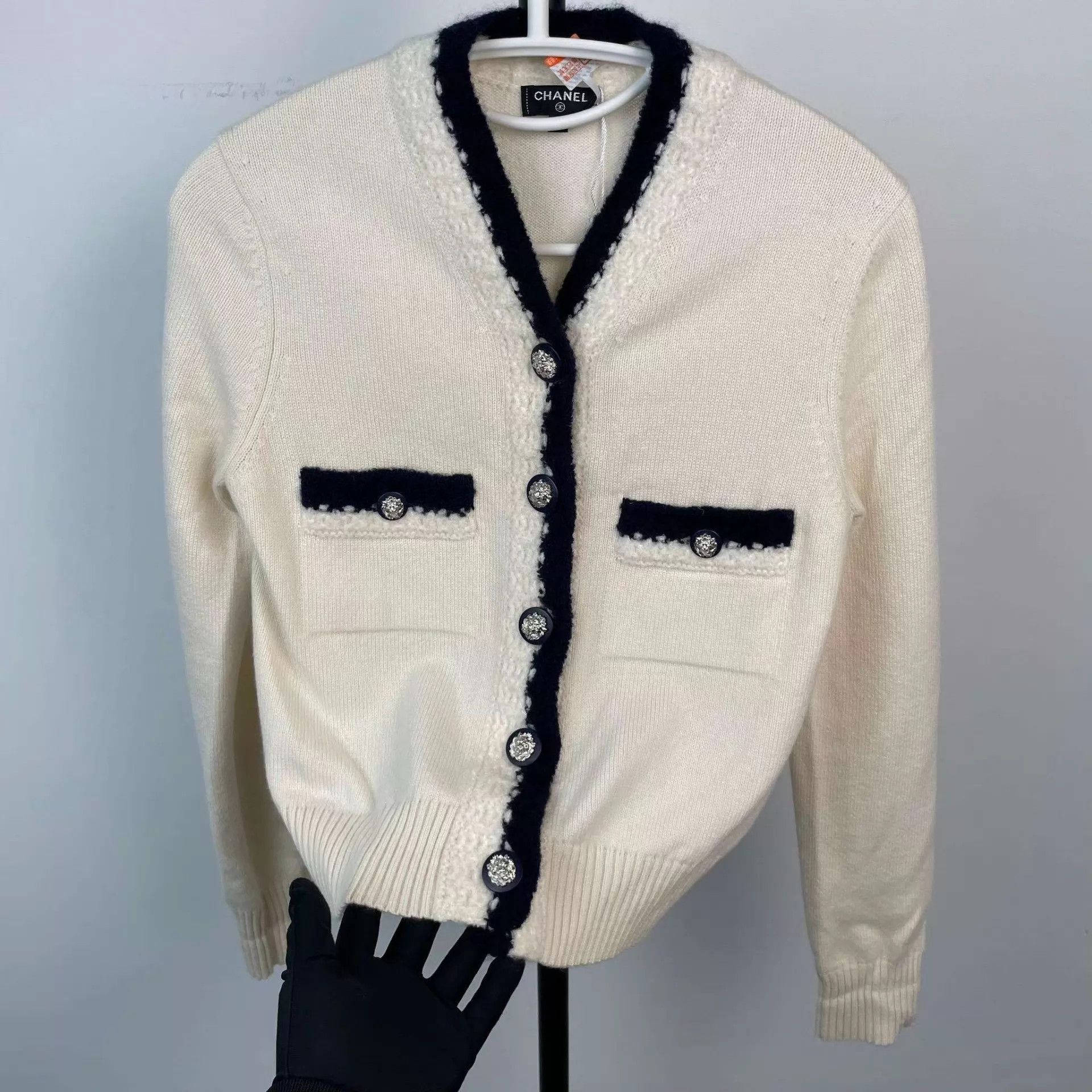 Chanel CHANEL Cashmere Cardi White 34 97 New Size XS / US 0-2 / IT 36-38 - 9 Thumbnail