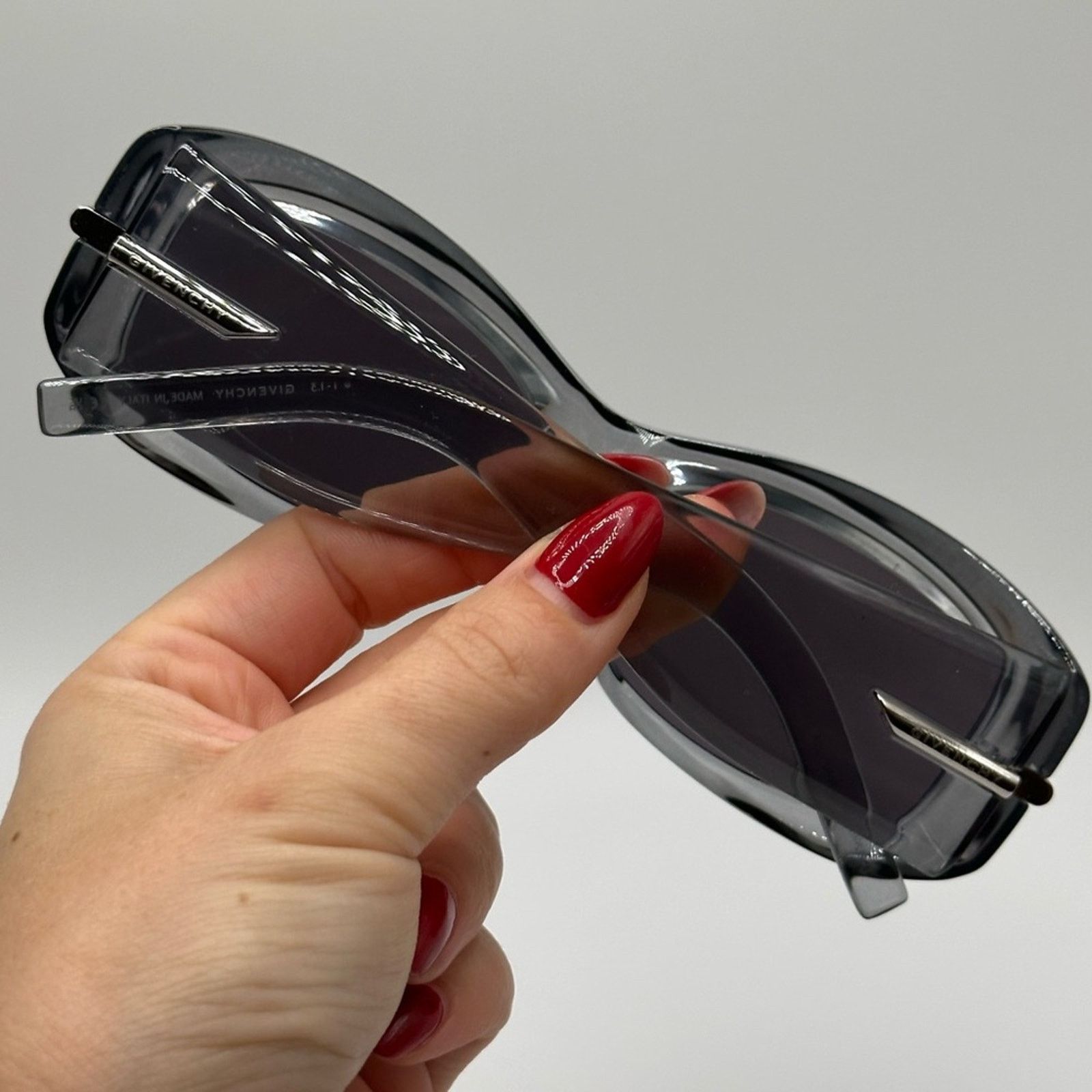 Givenchy Givenchy Sunglasses GV40044U 20A in Clear Unisex NEW Size ONE SIZE - 7 Thumbnail