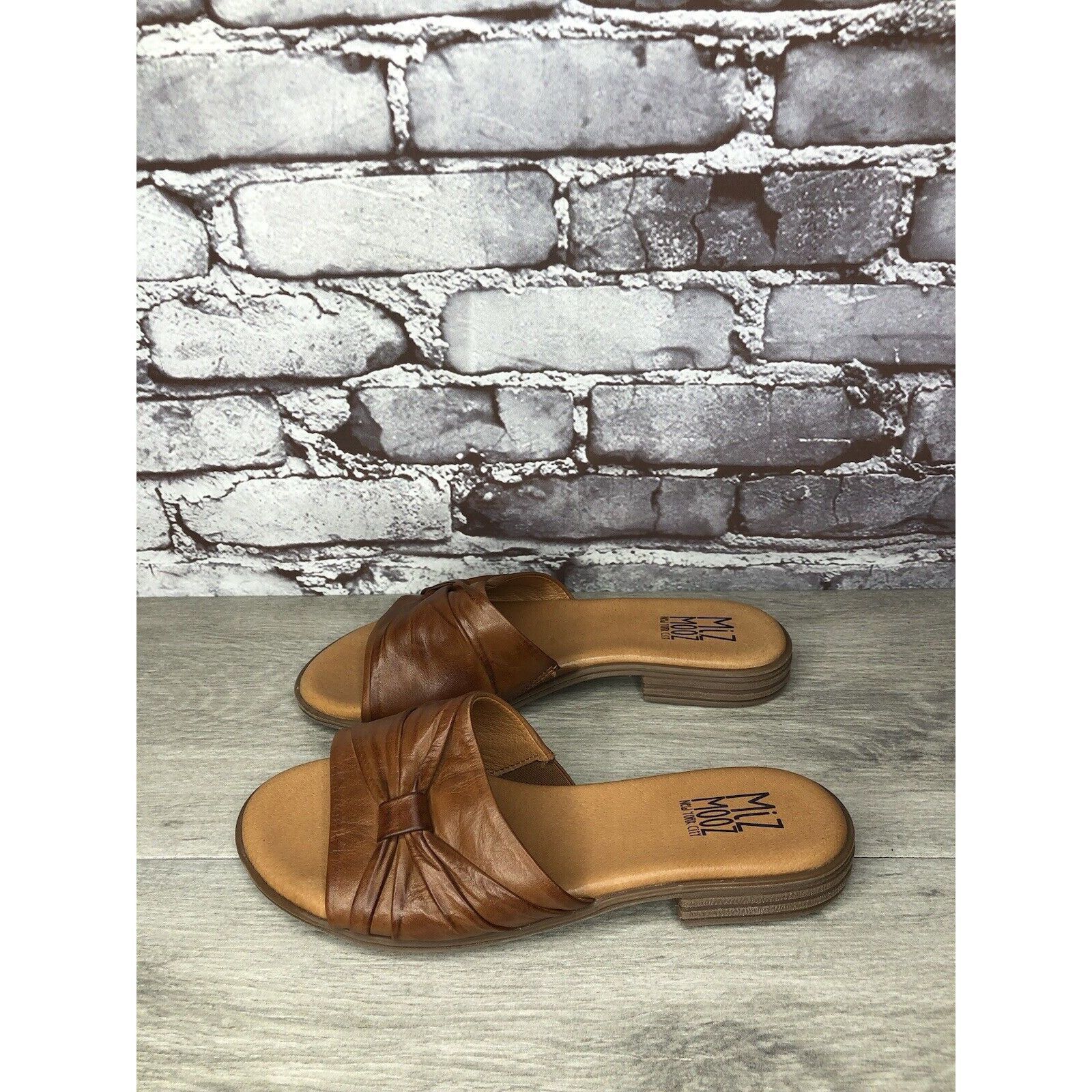 Other Miz Mooz Daisey Brown Leather Ruched Slides Heel Sandals Wom Size US 7.5 / IT 37.5 - 6 Thumbnail