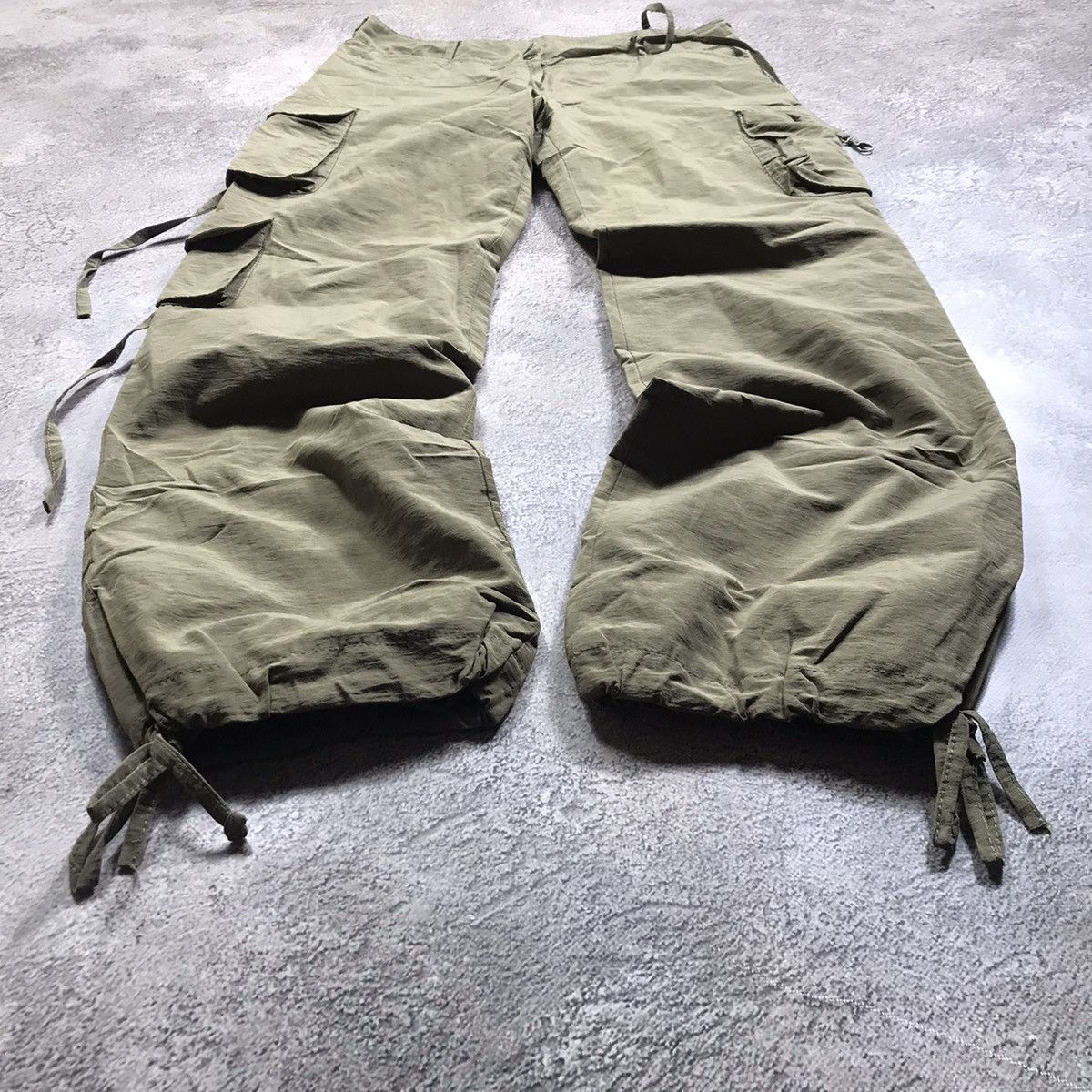 Vintage Y2K Baggy Distressed Cargo Pants Techwear Tactical Logo 28 Size 28" / US 6 / IT 42 - 1 Thumbnail
