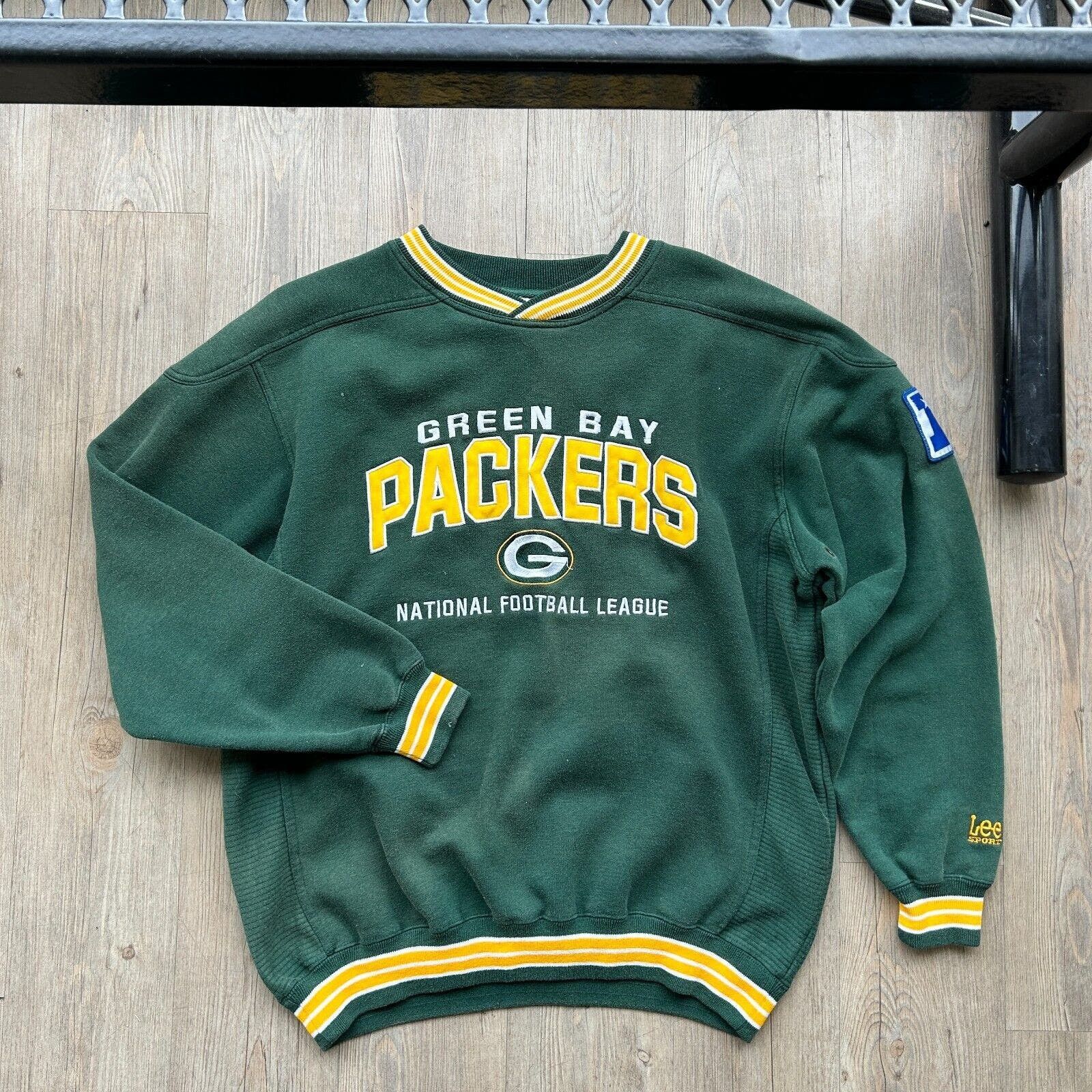 Vintage deals 1990s Lee Sports Green Bay Packers Pullover Crewneck Sweatshirt XL Green