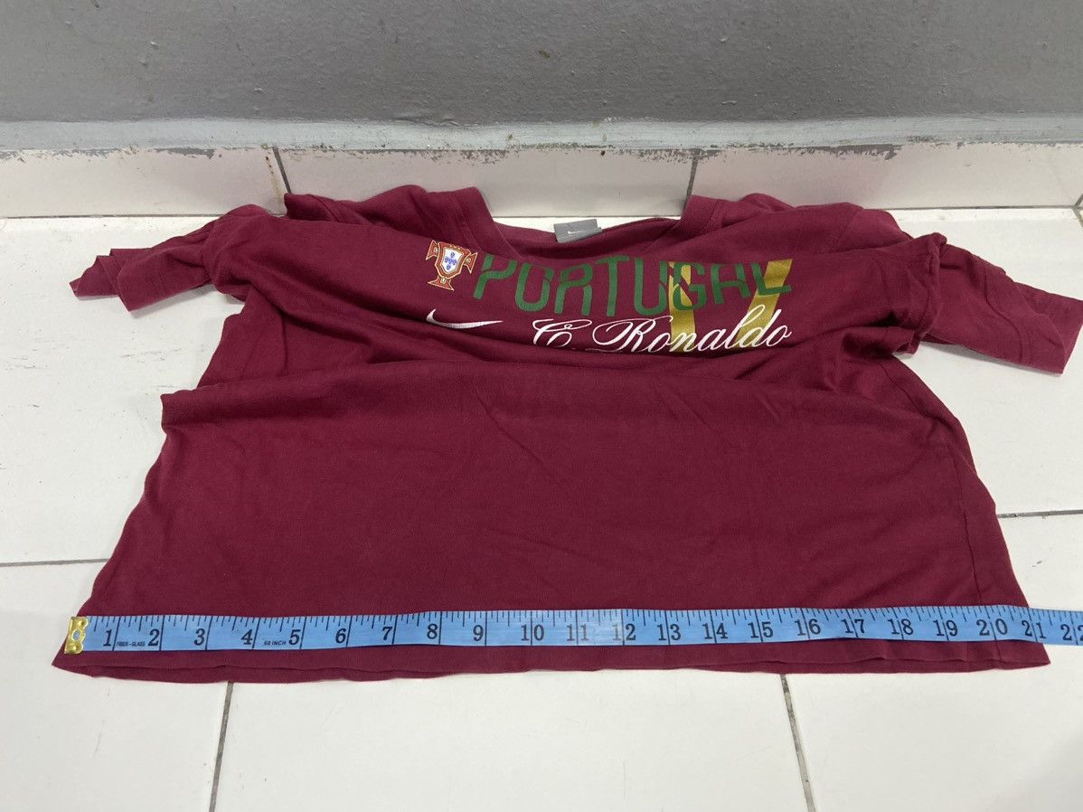 Nike NIKE CRISTIANO RONALDO 17 PORTUGAL 2003/04 TEE Size US M / EU 48-50 / 2 - 16 Thumbnail