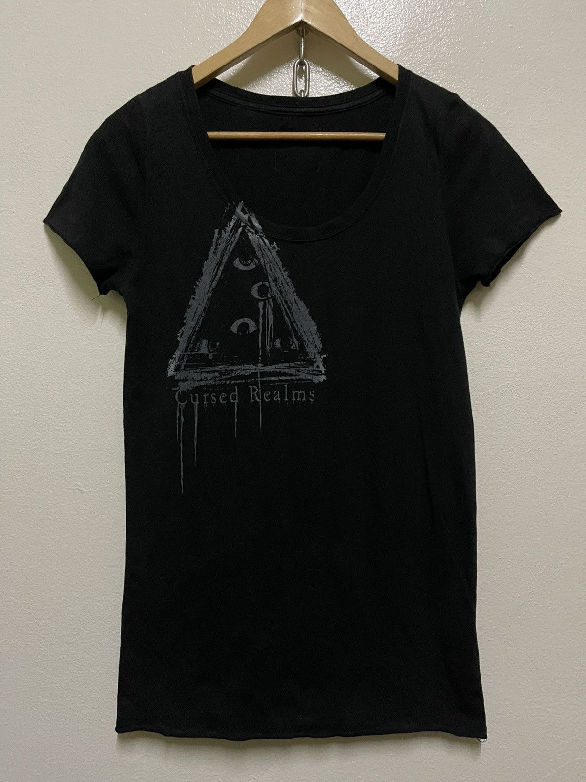Japanese Brand Stigmata Cursed Realms T Shirt Size M / US 6-8 / IT 42-44 - 1 Thumbnail