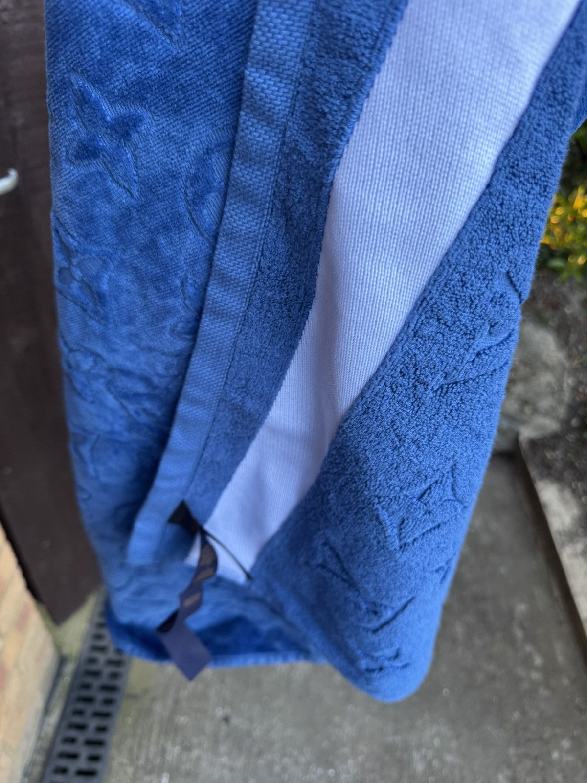 Louis Vuitton LOUIS VUITTON beach towel sizes in photos by tape measure Size ONE SIZE - 14 Thumbnail