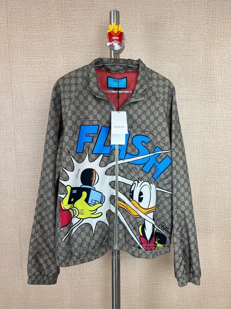 Gucci Gucci Disney shoulder sleeve loose Donald Duck print jacke Size US M / EU 48-50 / 2 - 1 Thumbnail