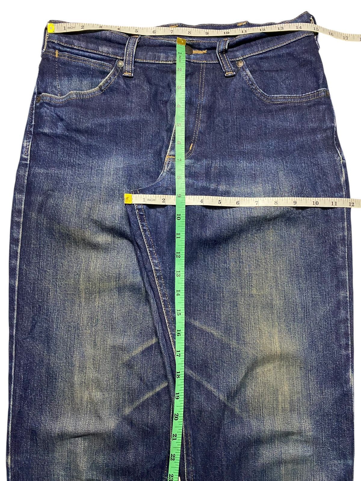 Wrangler Vintage Wrangler Greensboro USA Distressed Loose Jeans Size US 29 - 13 Thumbnail