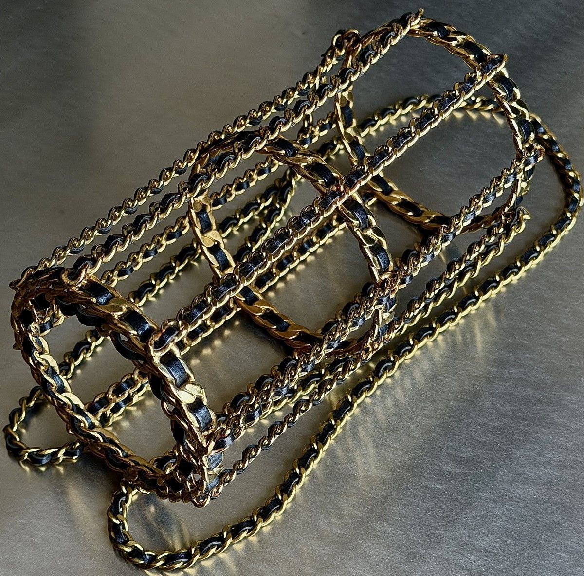 Chanel Chanel - Karl Lagerfeld - 1994 - Chain Link Bottle Holder Size ONE SIZE - 11 Thumbnail