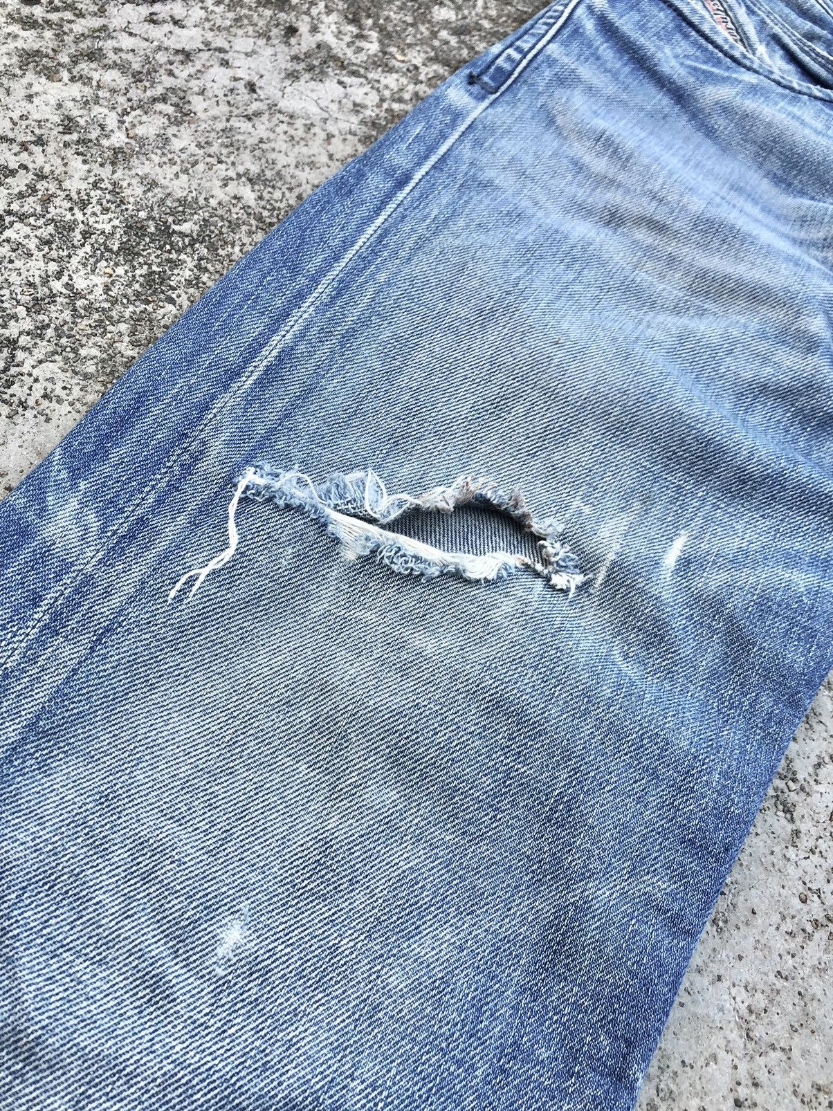 Diesel DIESEL PADDOP DISTRESSED JEANS Size US 30 / EU 46 - 6 Thumbnail