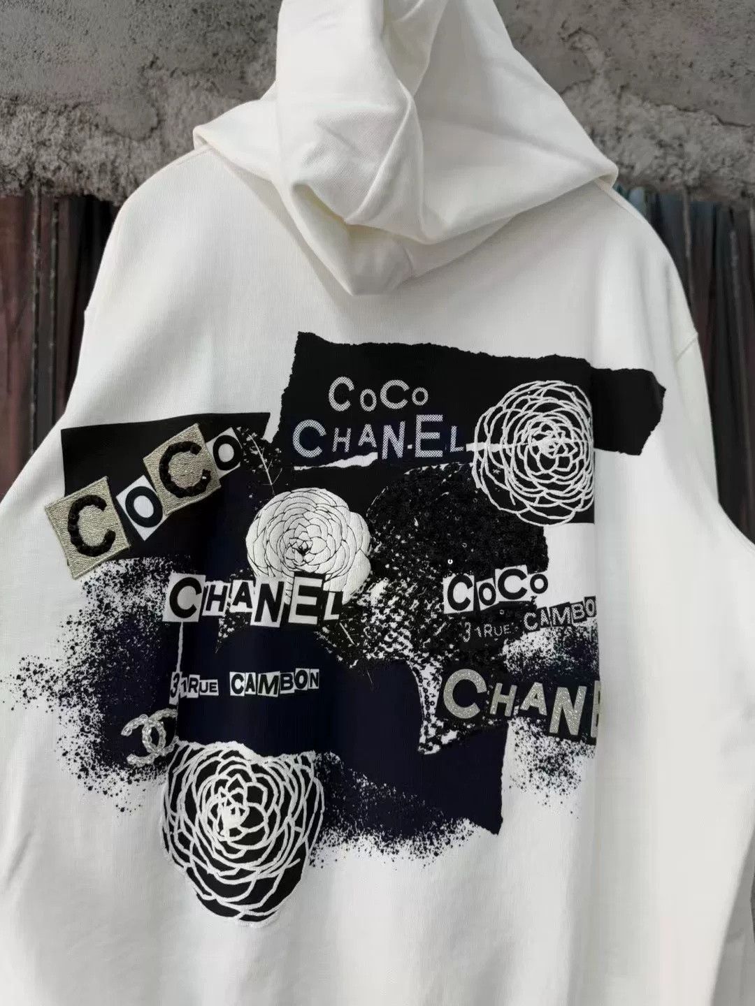 Chanel Chanel Coco Camellia Patch Zip Hoodie Size US S / EU 44-46 / 1 - 3 Thumbnail