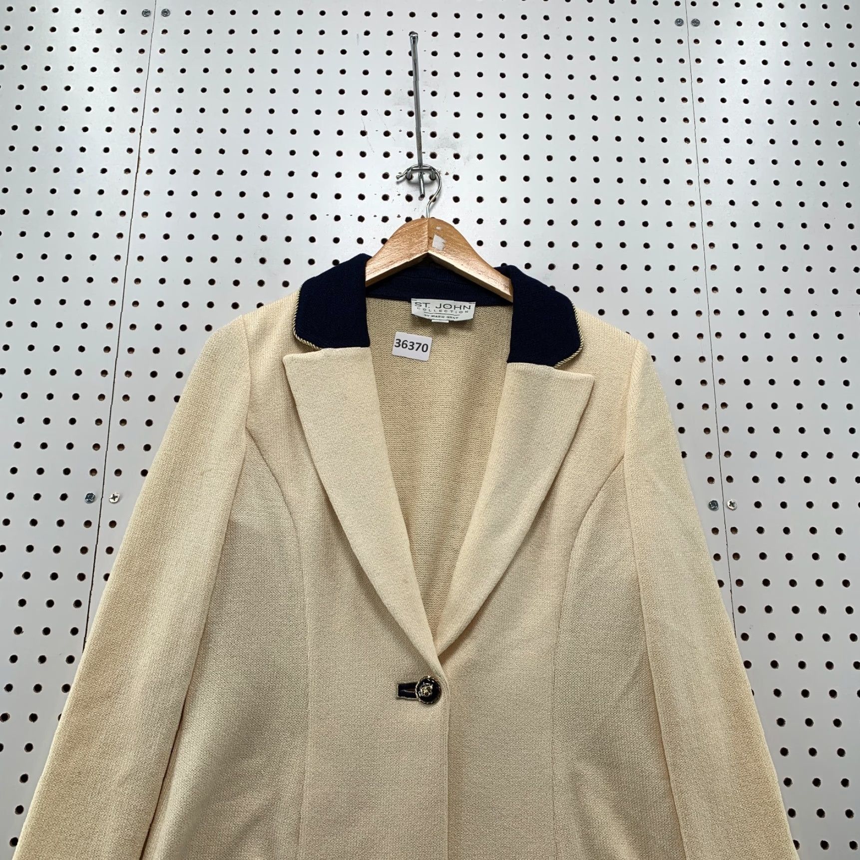 Vintage ST John Collection Marie Gray Knit Cardigan Blazer Womens Size 6 Beige Gray 90s Size M / US 6-8 / IT 42-44 - 5 Thumbnail
