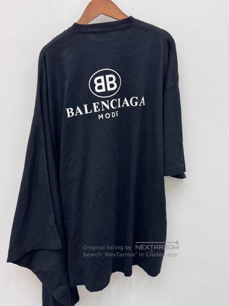 Balenciaga Balenciaga Black Asymmetrical Round Neck Short Sleeve, Siz Size US S / EU 44-46 / 1 - 2 Thumbnail
