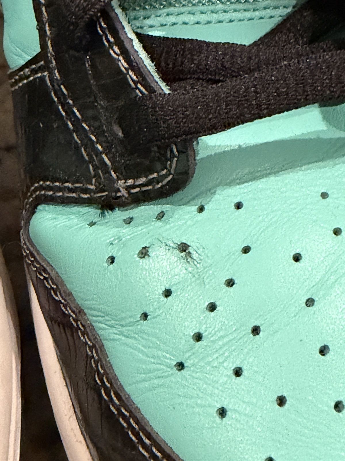 Nike × Tiffany & Co. Nike SB Dunk Low Diamond Supply Co. “Tiffany” 2005 Size 11 Size US 11 / EU 44 - 4 Thumbnail