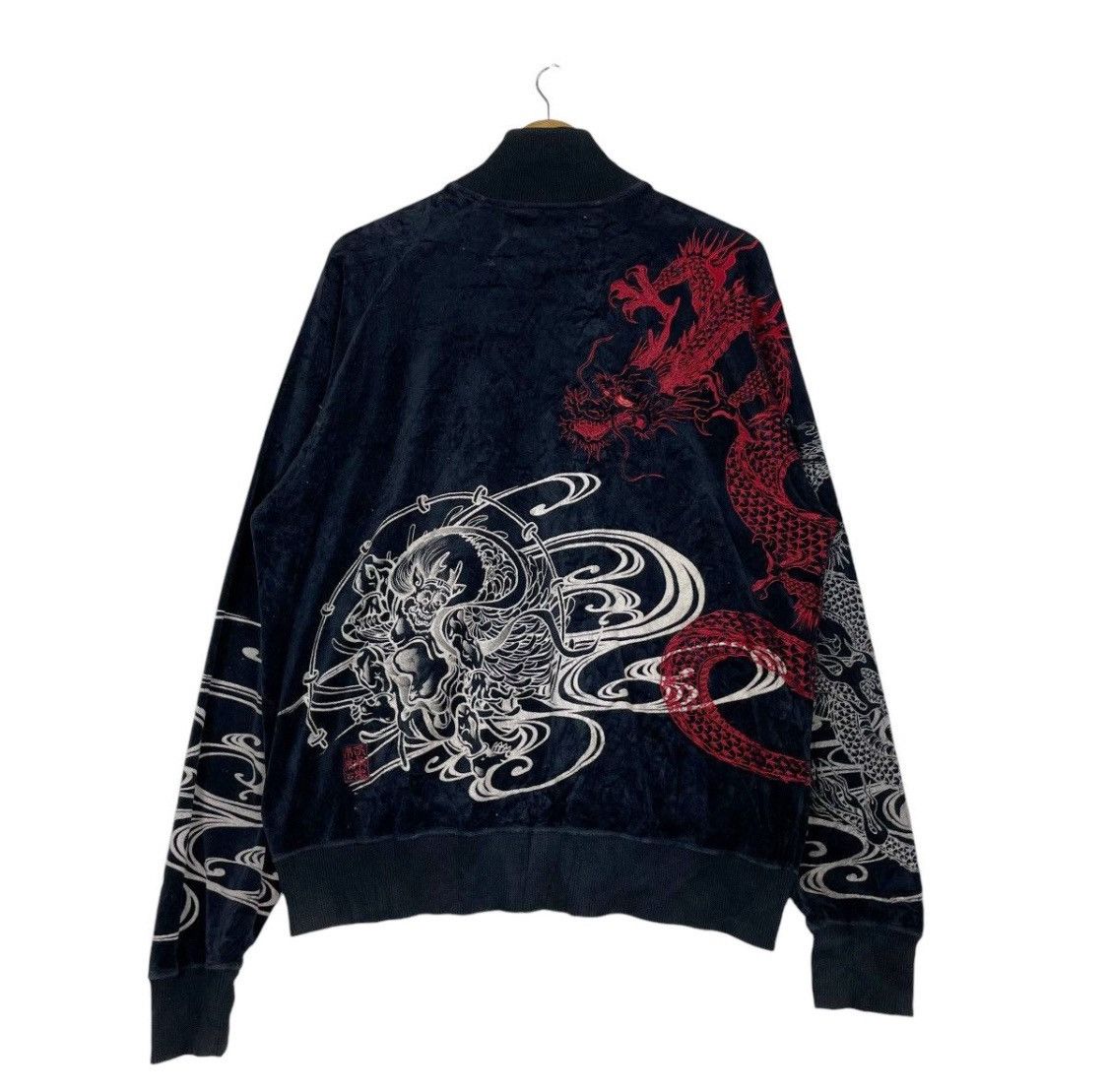 Japanese Brand 💥KARAKURI TAMASHI JAPAN SUKAJAN OVERPRINTED Size US L / EU 52-54 / 3 - 7 Thumbnail