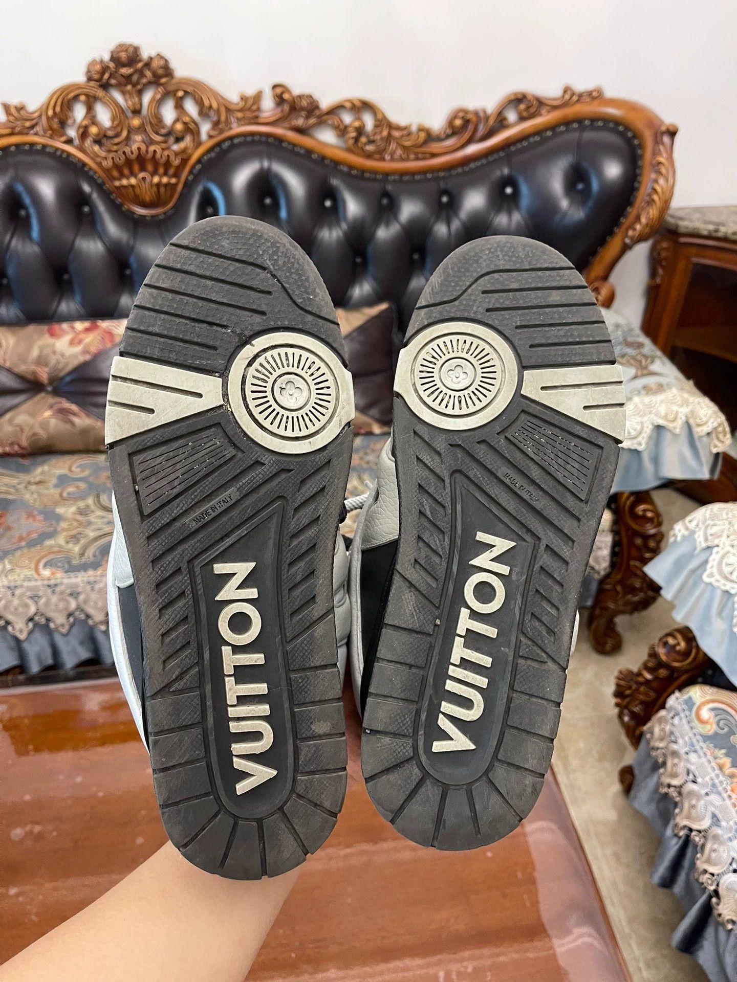 Louis Vuitton LV Men's Color-Blocked Signature Litchi Leather Shoes 7.5 Size US 7.5 / EU 40-41 - 8 Thumbnail