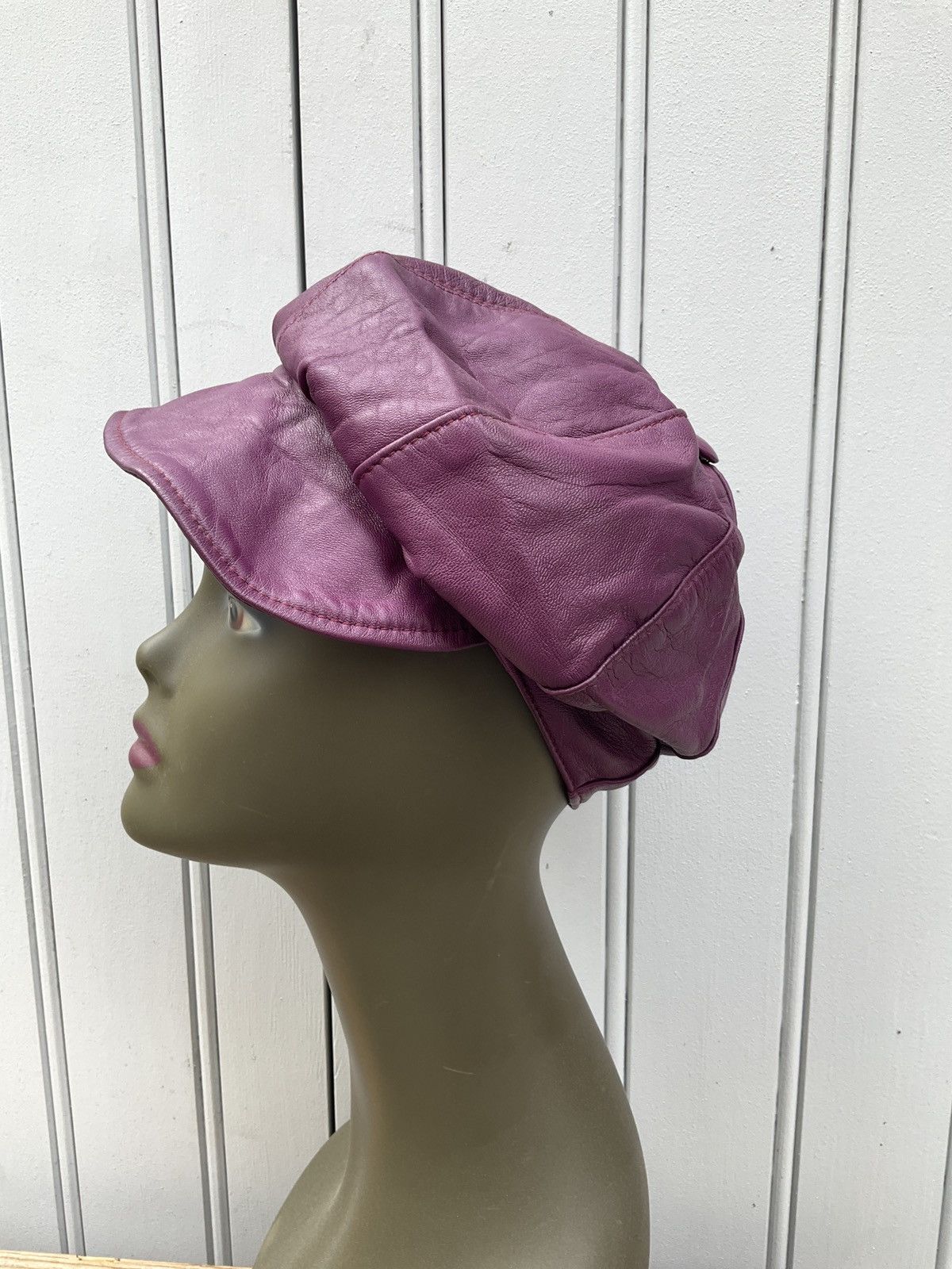 Vintage Vintage 90's purple leather cap Size ONE SIZE - 2 Thumbnail