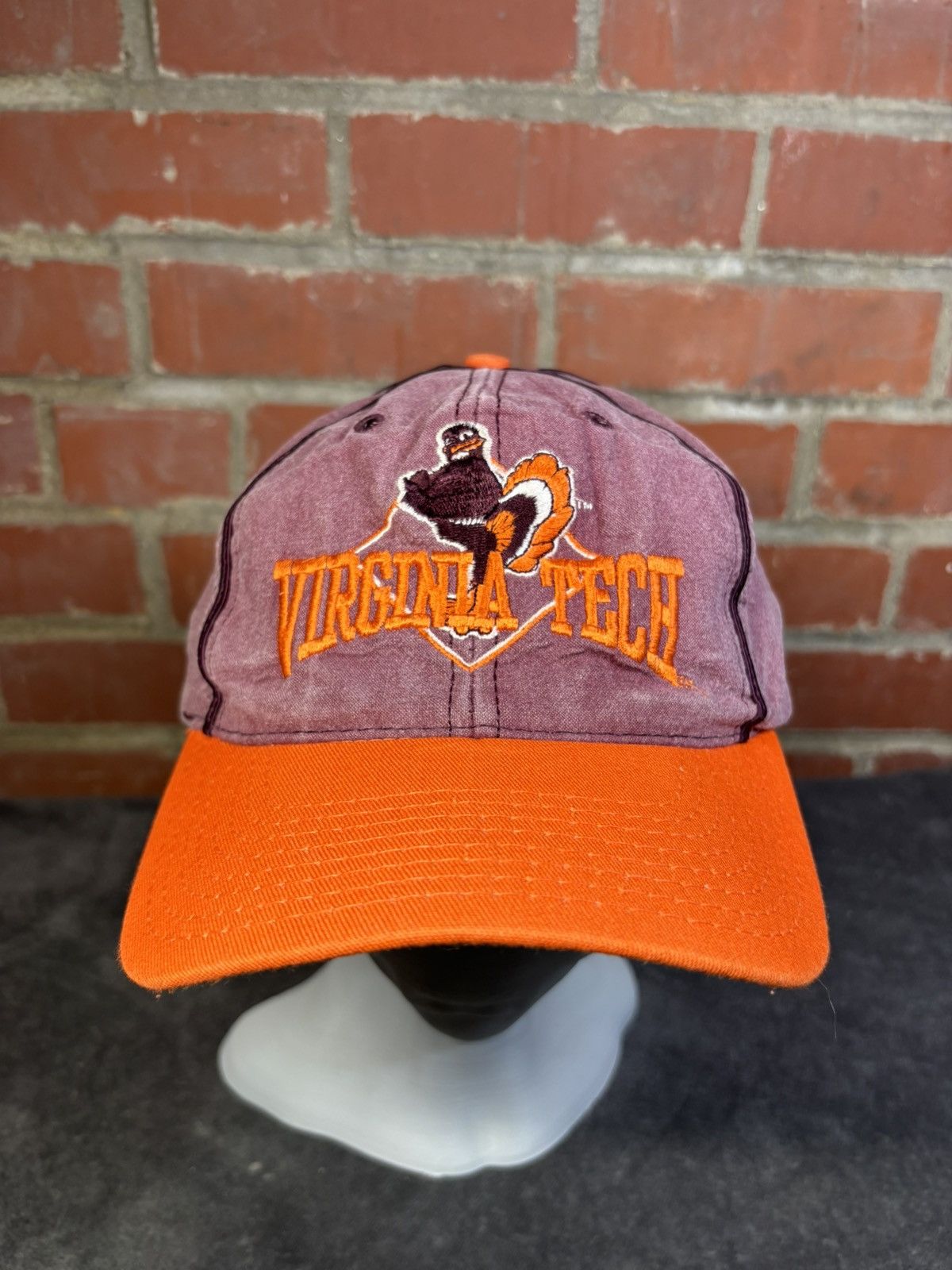 NCAA Vintage 80s Virginia Tech University Hokies Snapback Hat USA Size ONE SIZE - 1 Thumbnail