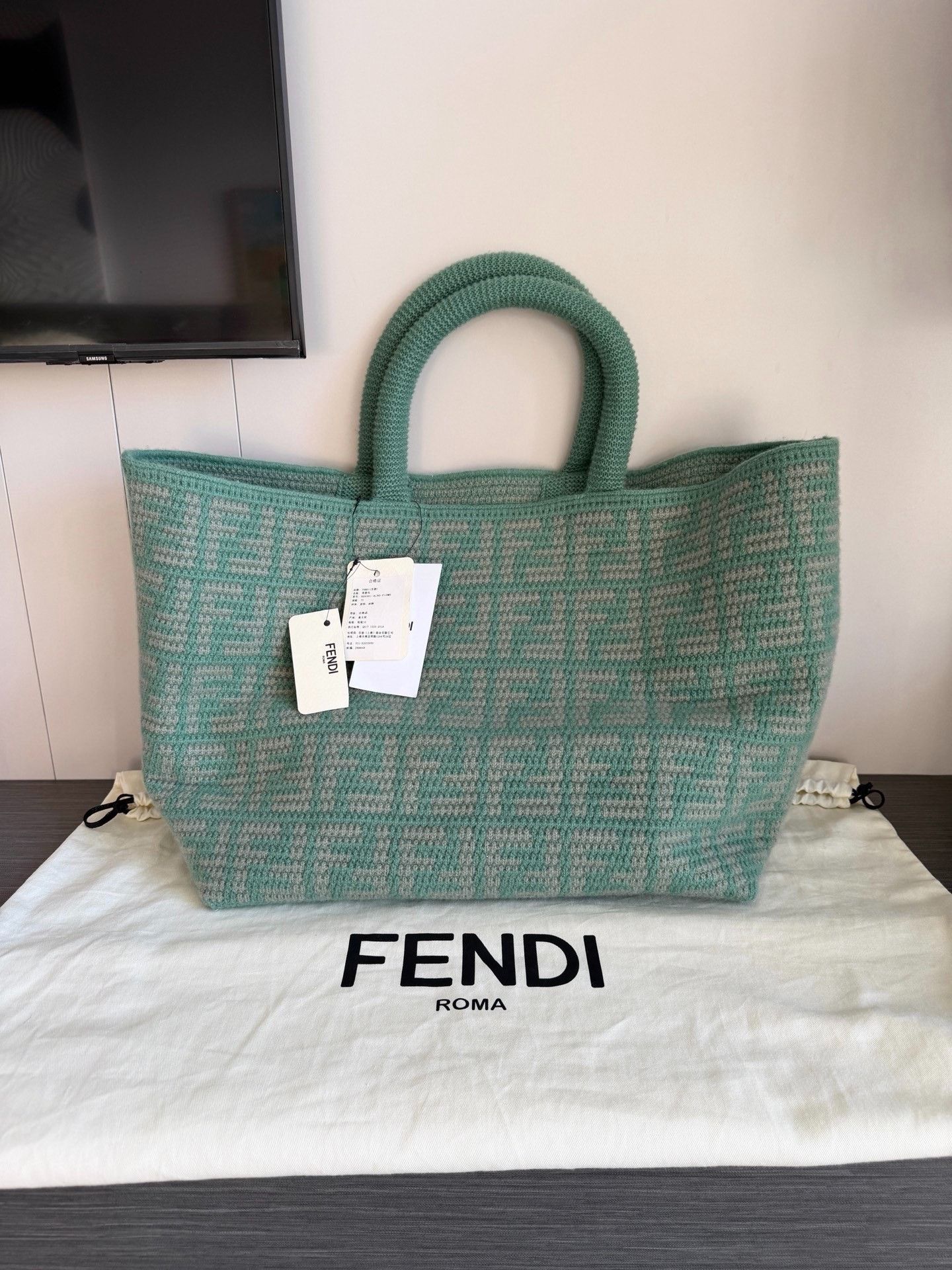 Fendi Fendi Monogram Cashmere Tote Bag Size ONE SIZE - 1 Thumbnail