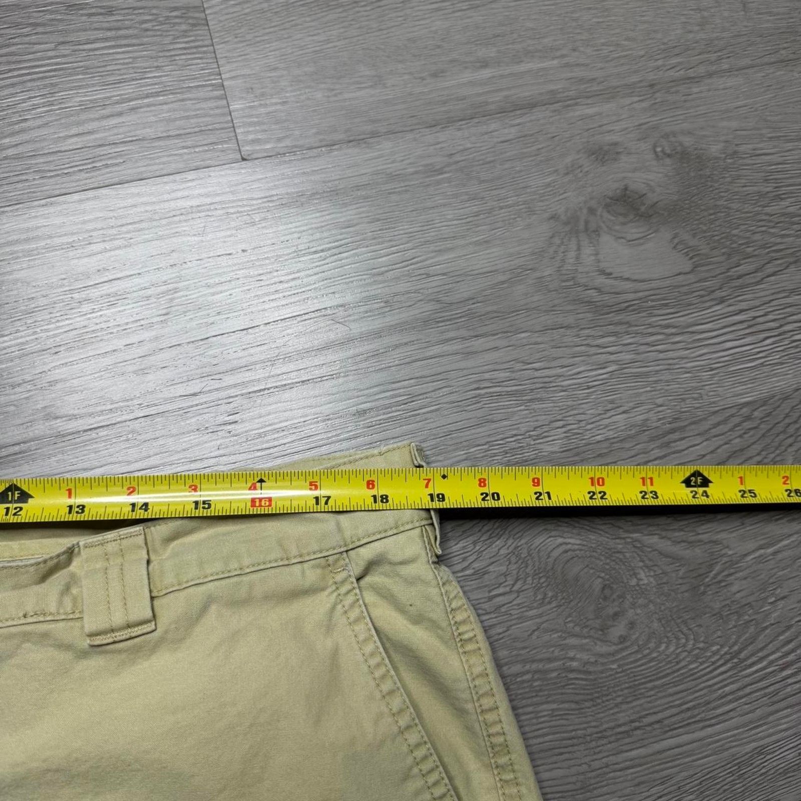 L.L. Bean L.L. Bean Natural Fit Cargo Pants Size 38x32 Tan Size US 38 / EU 54 - 4 Thumbnail