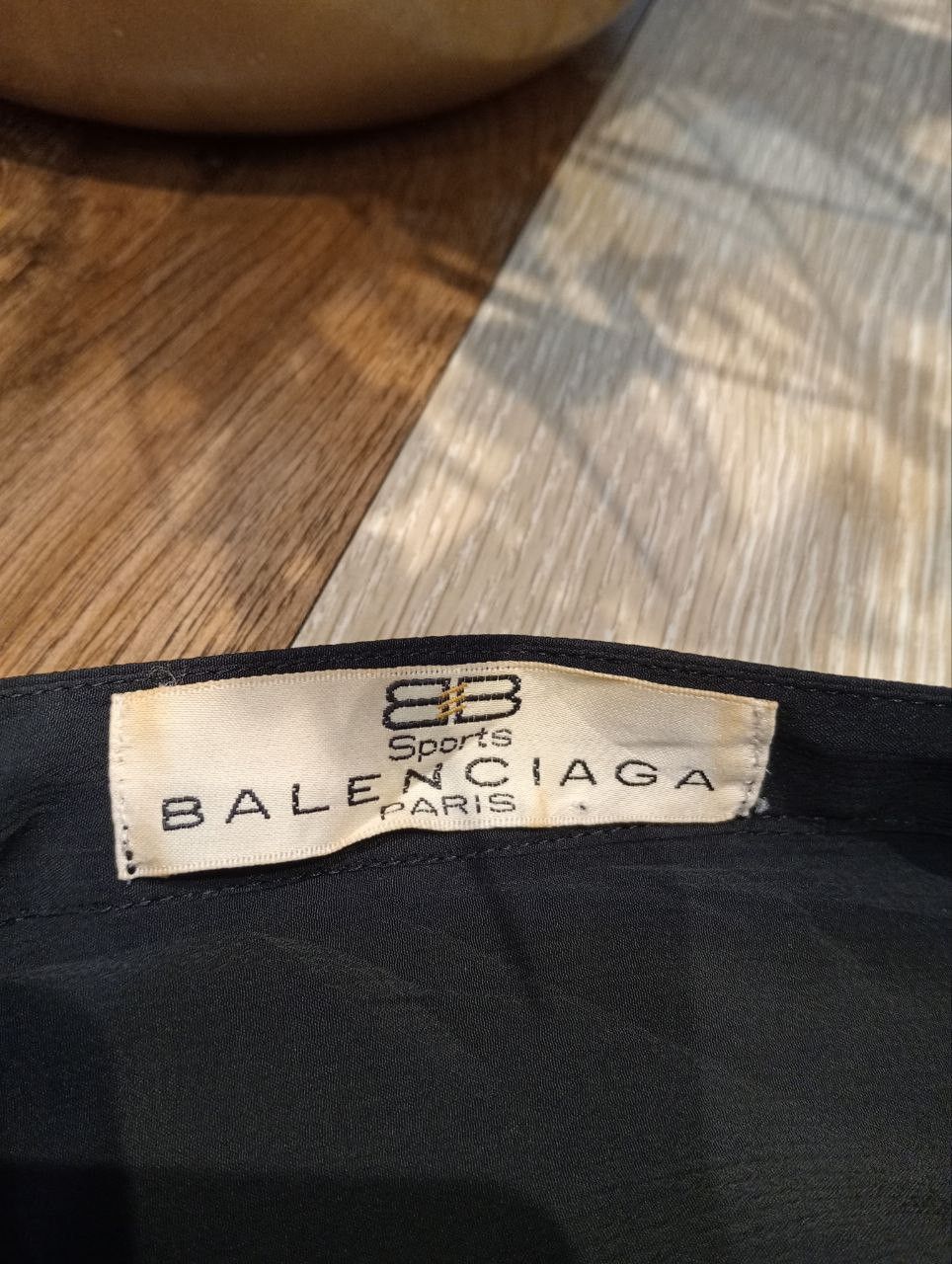 Balenciaga LUXURY BALENCIAGA PARIS VINTAGE POLYESTER SHIRT Size US M / EU 48-50 / 2 - 3 Thumbnail
