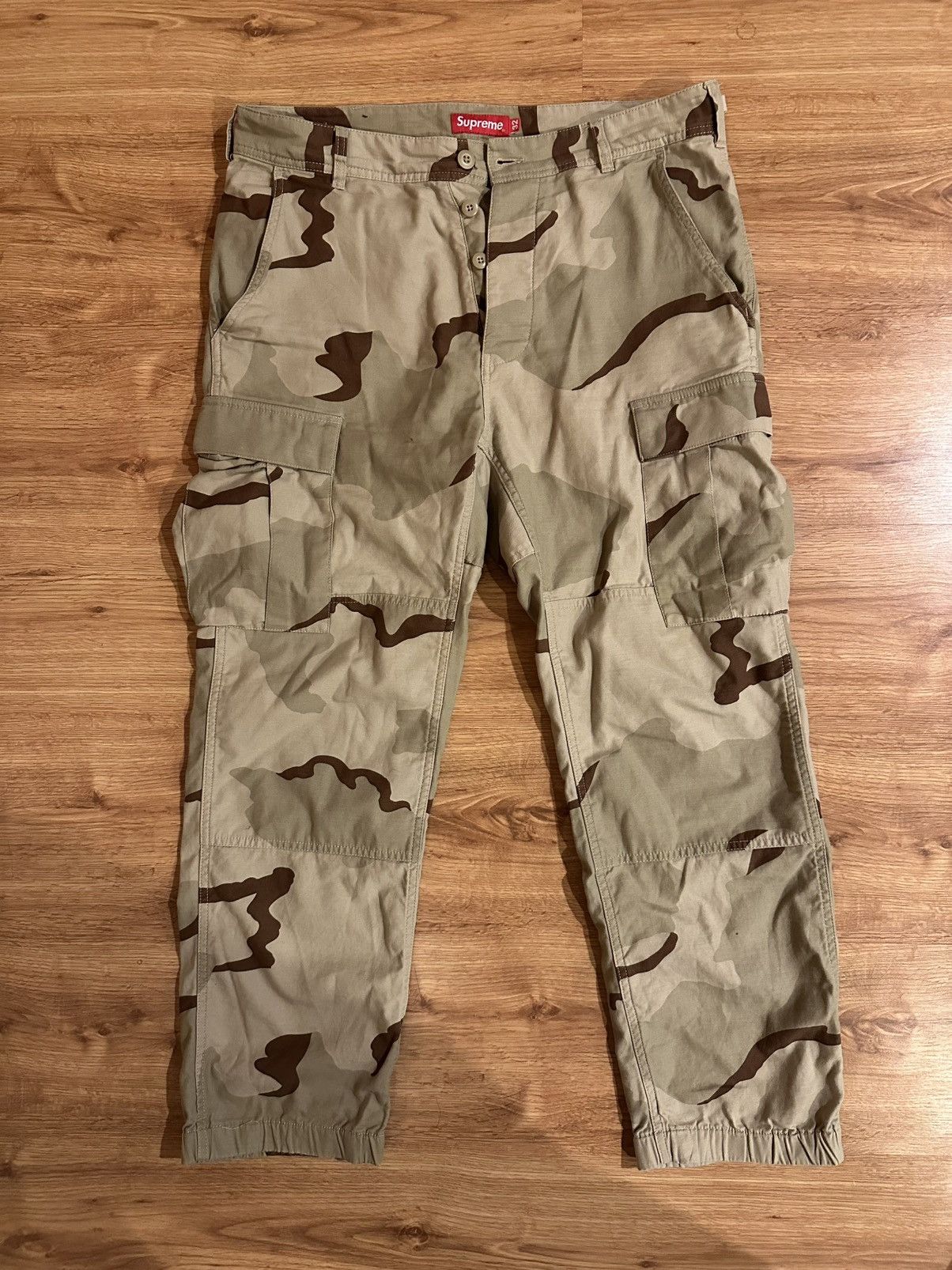 Supreme Supreme Camo Cargo Pants Size US 32 / EU 48 - 1 Thumbnail