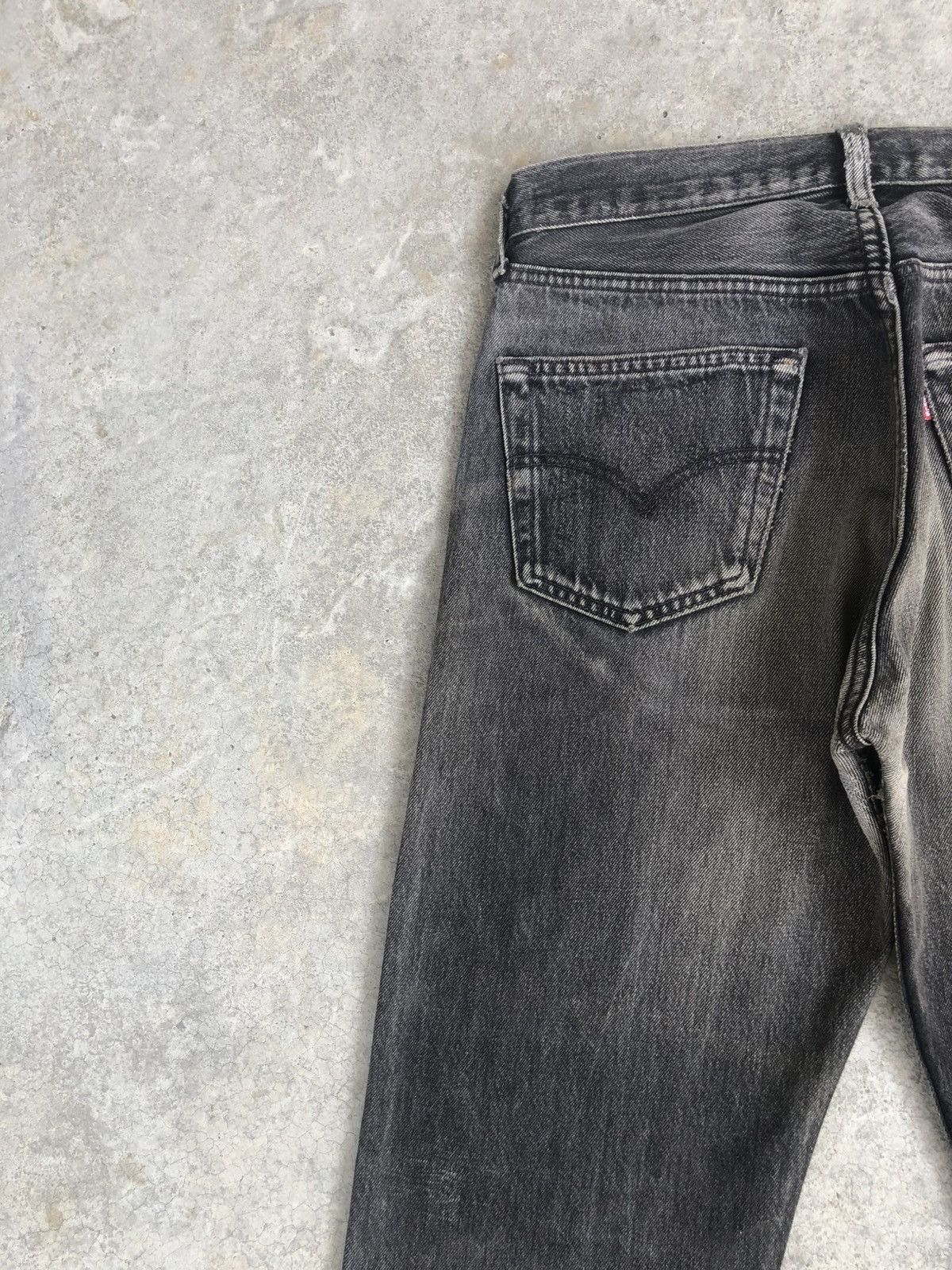 If Six Was Nine Vintage 90’s Levi’s 501 Distressed Denim Size US 32 / EU 48 - 9 Thumbnail