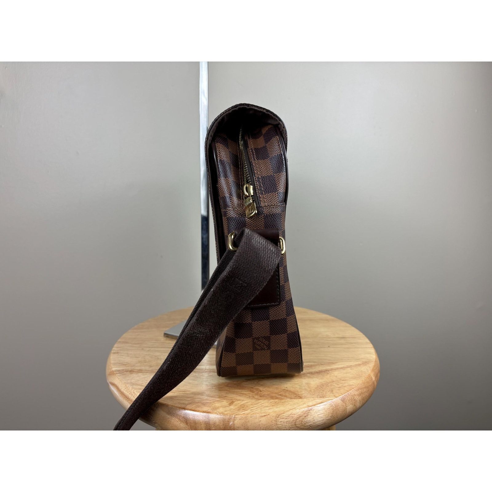 Louis Vuitton Authentic Louis Vuitton Shelton MM Damier Ebene Messenger Size ONE SIZE - 3 Thumbnail