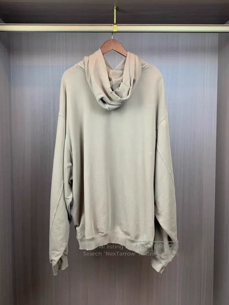 Balenciaga Balenciaga Destroyed Hoodie Size US S / EU 44-46 / 1 - 2 Thumbnail