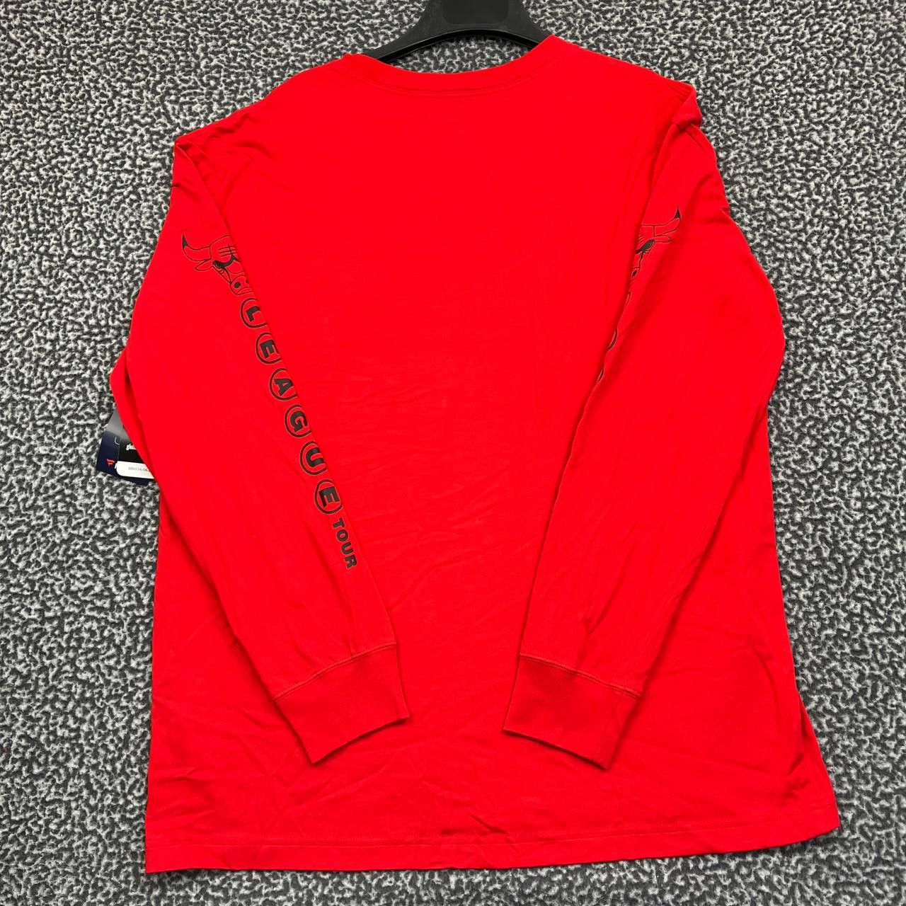 Other Chicago Bulls Shirt Men Large Red Fanatics Long Sleeve New L Size US L / EU 52-54 / 3 - 2 Thumbnail