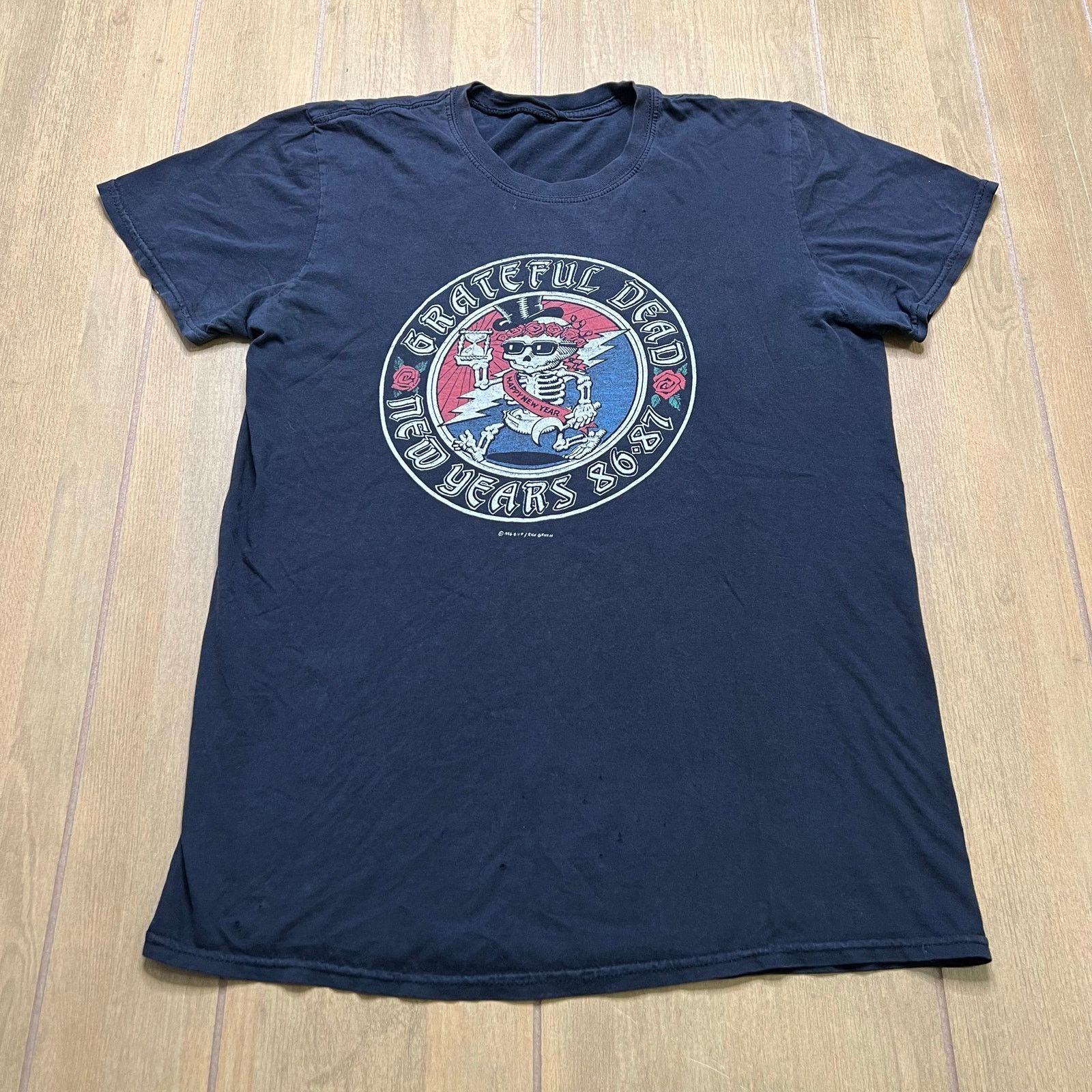 Vintage Vintage New Year's Eve Rick Griffin T shirt S grateful dead Size US S / EU 44-46 / 1 - 1 Thumbnail