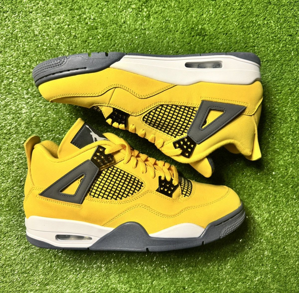 Jordan Brand Air Jordan 4 Retro Lightning Size US 11.5 / EU 44-45 - 2 Thumbnail