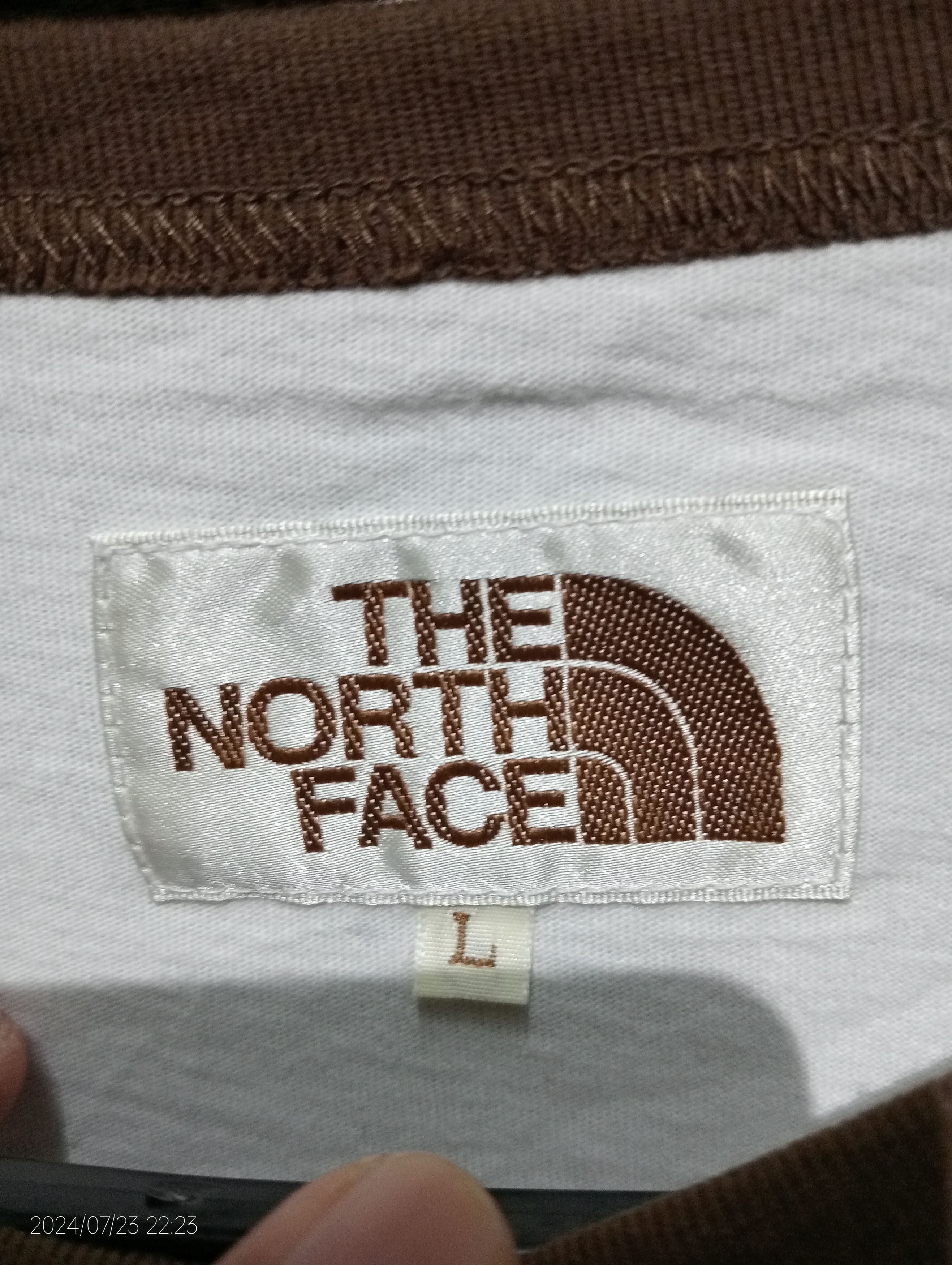 The North Face The North Face Raglan 3Q Sleeve Rainbow Logo Tshirt Size US L / EU 52-54 / 3 - 2 Thumbnail