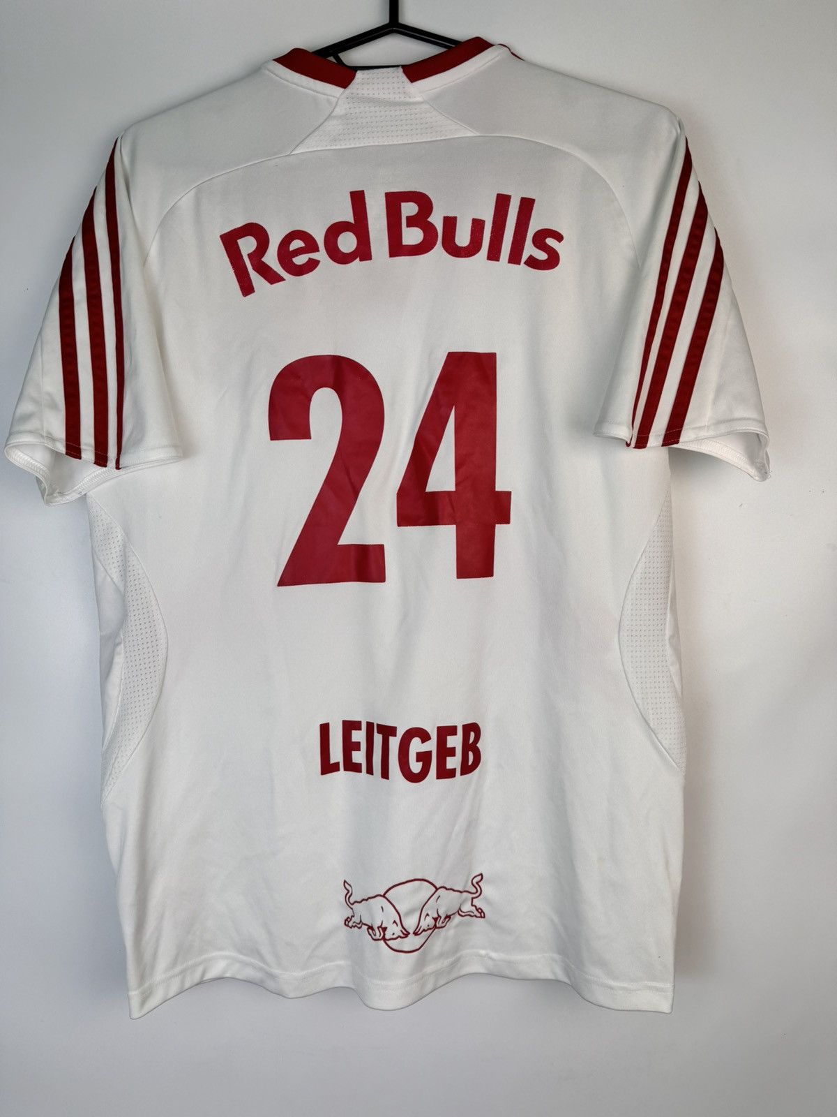 Adidas × Vintage RED BULL SALZBURG 2007 2008 HOME FOOTBALL SHIRT SOCCER Size US S / EU 44-46 / 1 - 2 Thumbnail