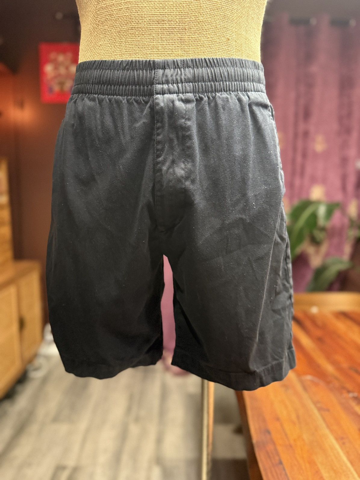 Uniqlo Uniqlo Men’s Easy Shorts - Black Size US 29 - 2 Thumbnail