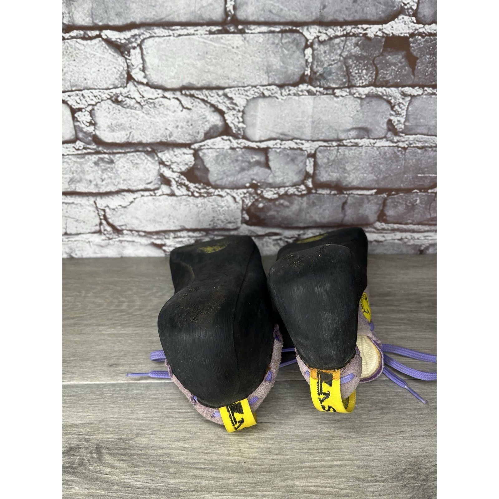 La Sportiva La Sportiva Mythos Climbing Shoes Purple Rock Climb Sneakers Size US 9 / EU 42 - 21 Thumbnail