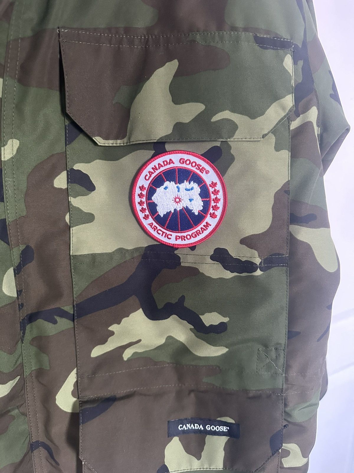 Canada Goose Canada Goose Expedition Parka Camo w/ Removable Fur Hood Size US L / EU 52-54 / 3 - 2 Thumbnail