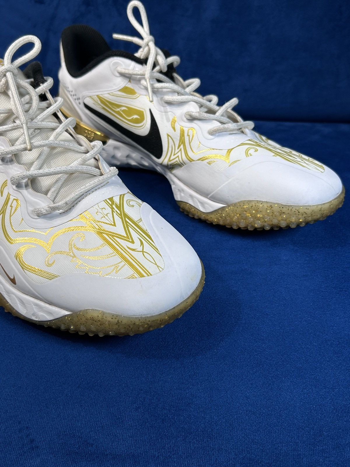 Nike Nike Alpha Huarache Elite 3 Turf Premium US 13 Size US 13 / EU 46 - 3 Thumbnail