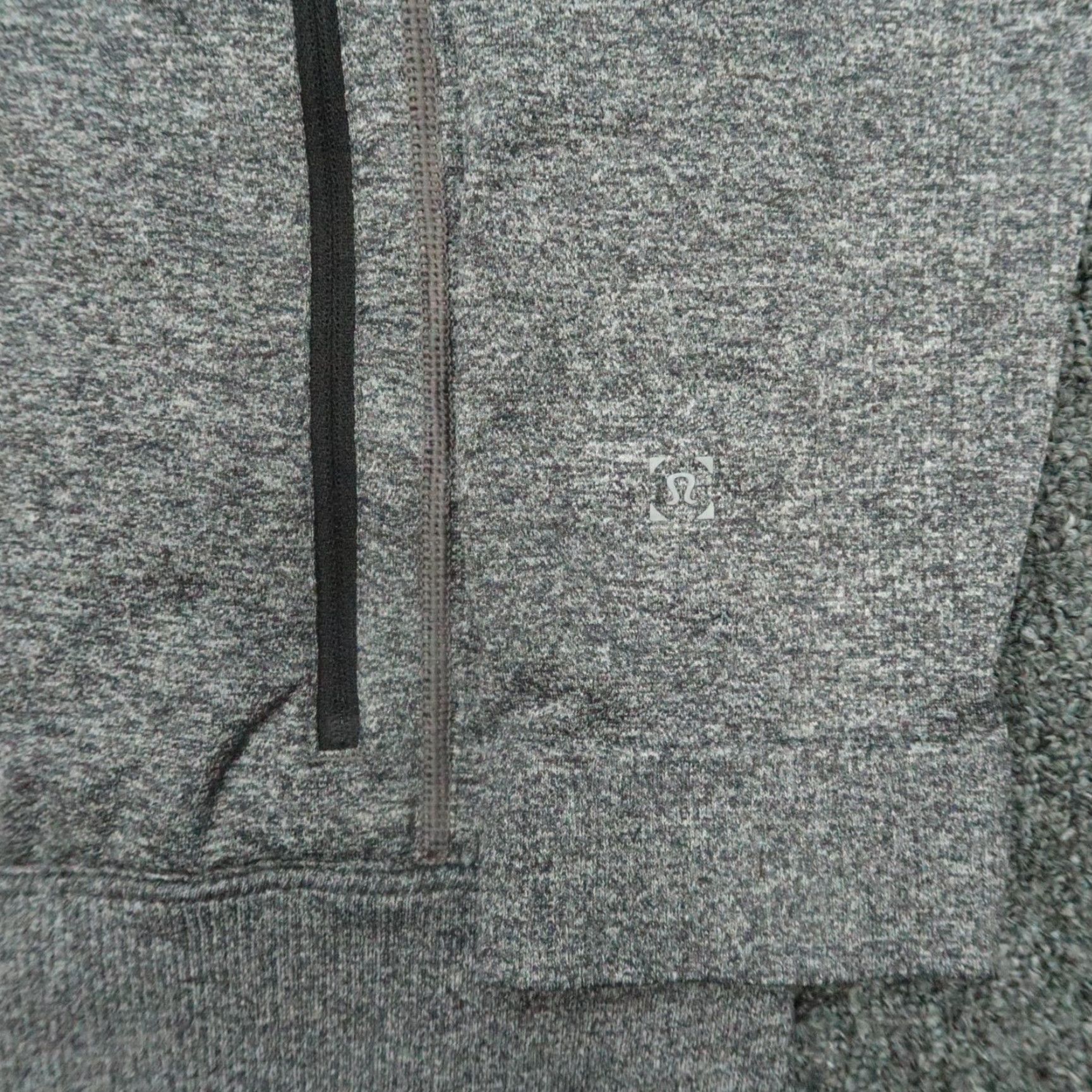 Lululemon Lululemon Jacket Mens XL Gray Full Zip Pockets Long Sleeve Engineered Warmth Regular Fit Casual Activewear Workwear Size US XL / EU 56 / 4 - 4 Thumbnail