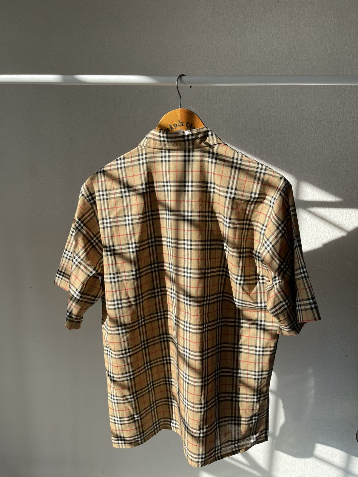 Burberry BURBERRY NOVA CHECK BUTTON UP SHIRT Size US M / EU 48-50 / 2 - 4 Thumbnail