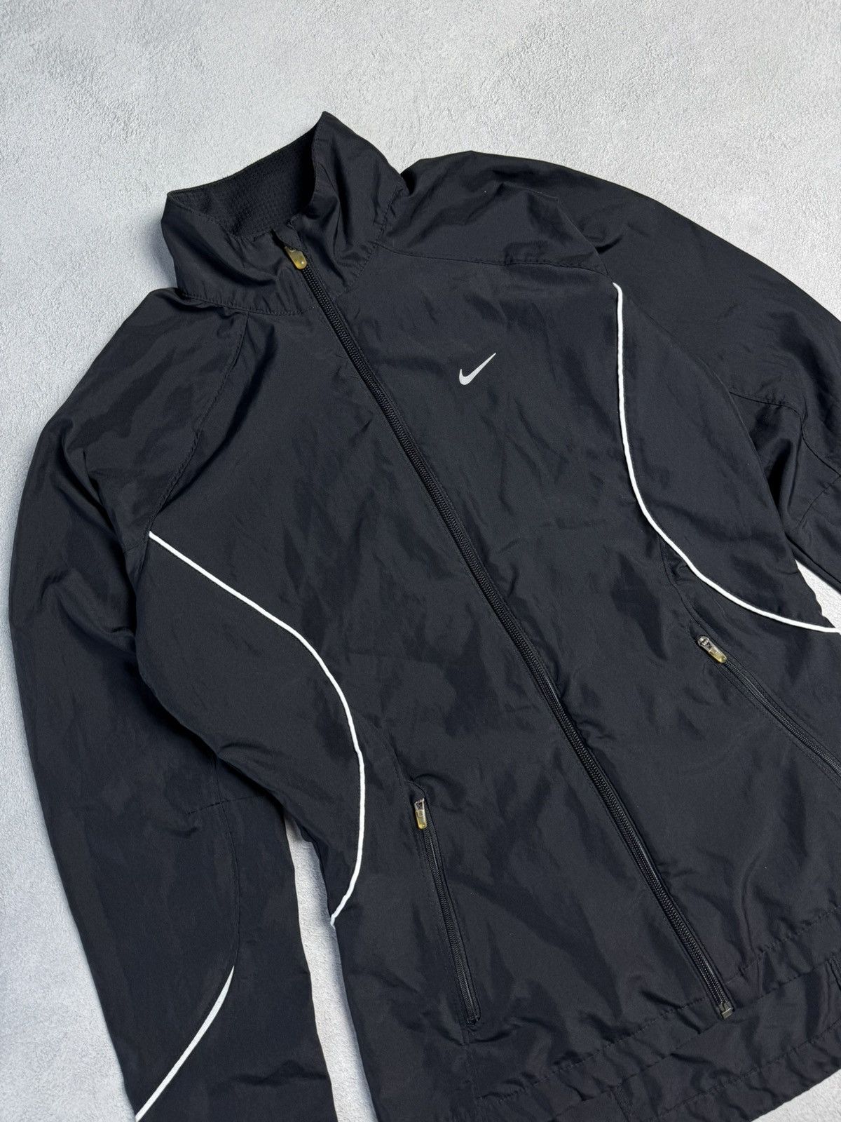 Nike Vintage 00s Nike Drill Small Logo Zip Up Windbreaker Size S / US 4 / IT 40 - 3 Thumbnail