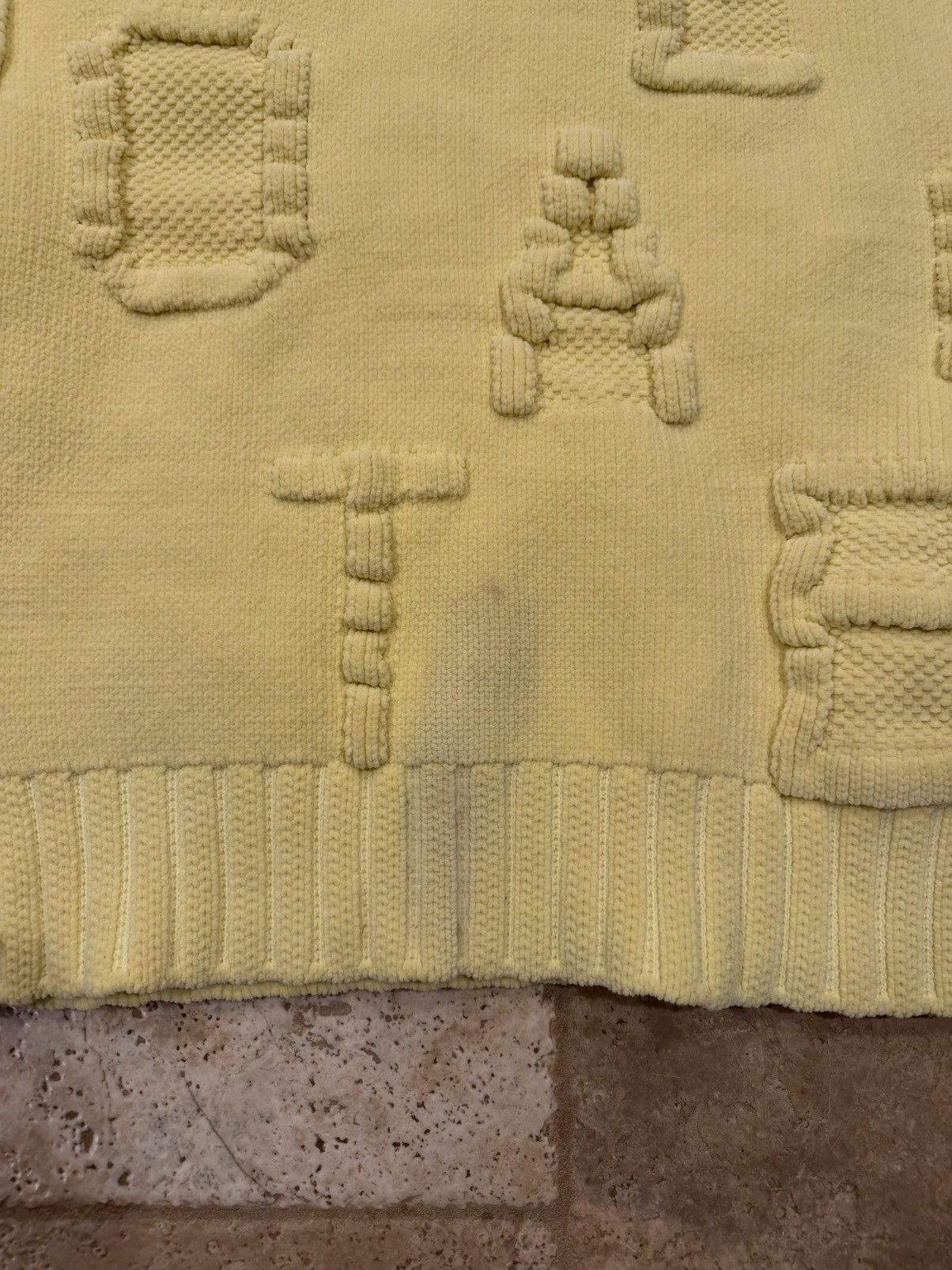 Bottega Veneta Bottega Veneta Yellow Alphabet Chenille Crewneck Sweater Size L / US 10 / IT 46 - 7 Thumbnail