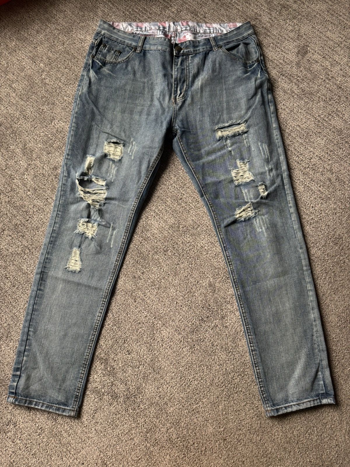 Shein TALL GUYS!! Distressed Regular Fit Tapered Leg Jeans Size US 36 / EU 52 - 2 Thumbnail