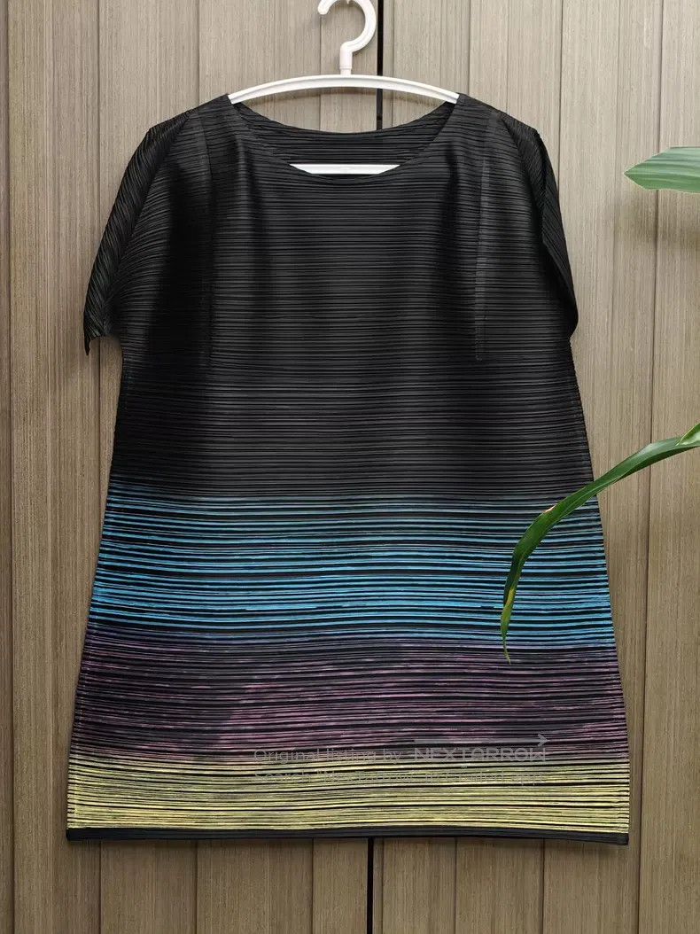 Issey Miyake Issey Miyake Black Short Sleeve Size L / US 10 / IT 46 - 1 Thumbnail