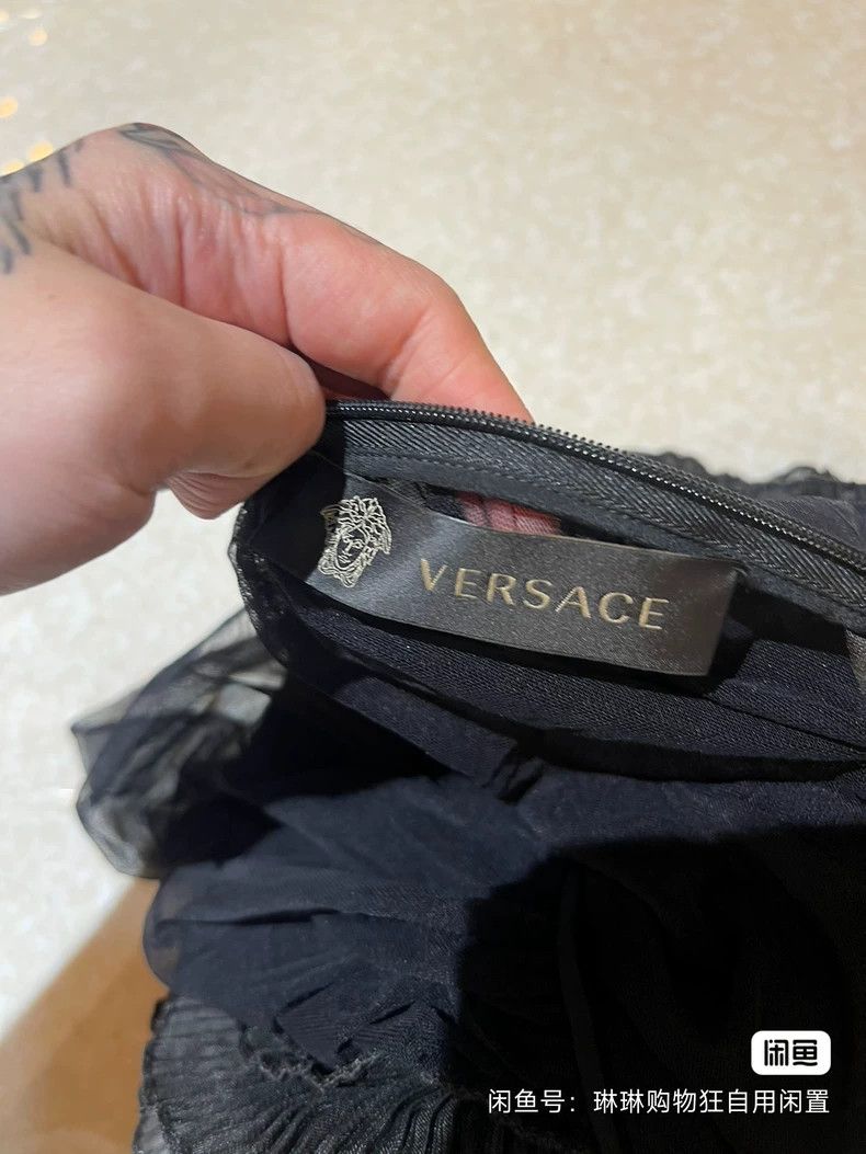 Versace Versace Three-dimensional floral mesh dress Size M / US 6-8 / IT 42-44 - 8 Thumbnail