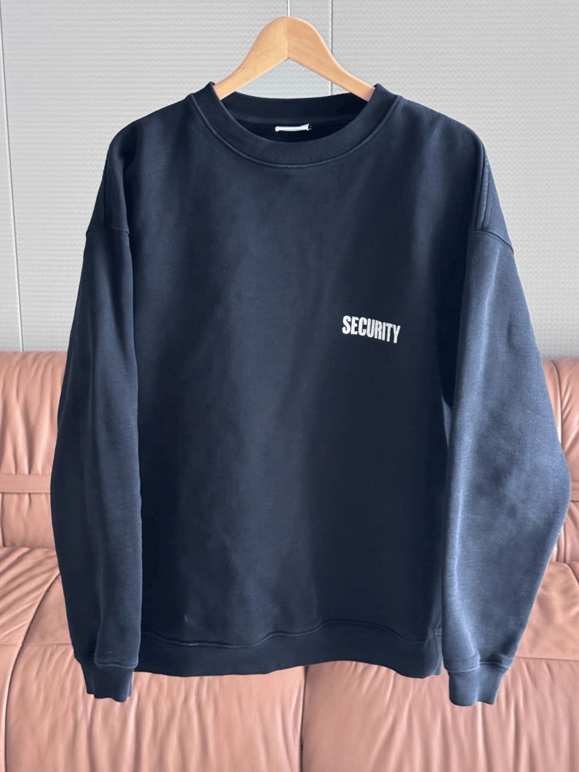 Vetements Vetements Security Crew Neck-2508 Size US XS / EU 42 / 0 - 1 Thumbnail
